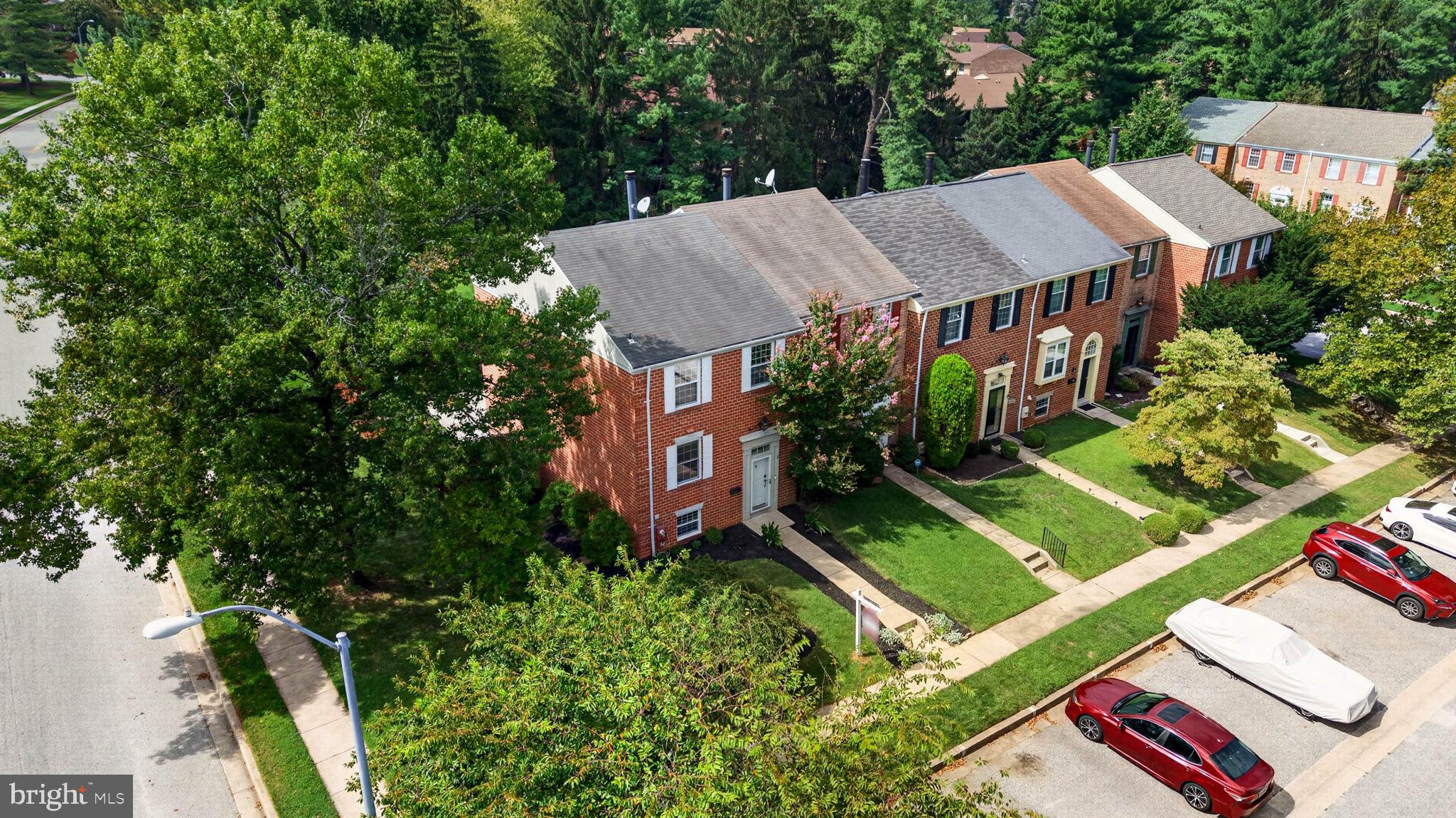 2 CROTONA COURT