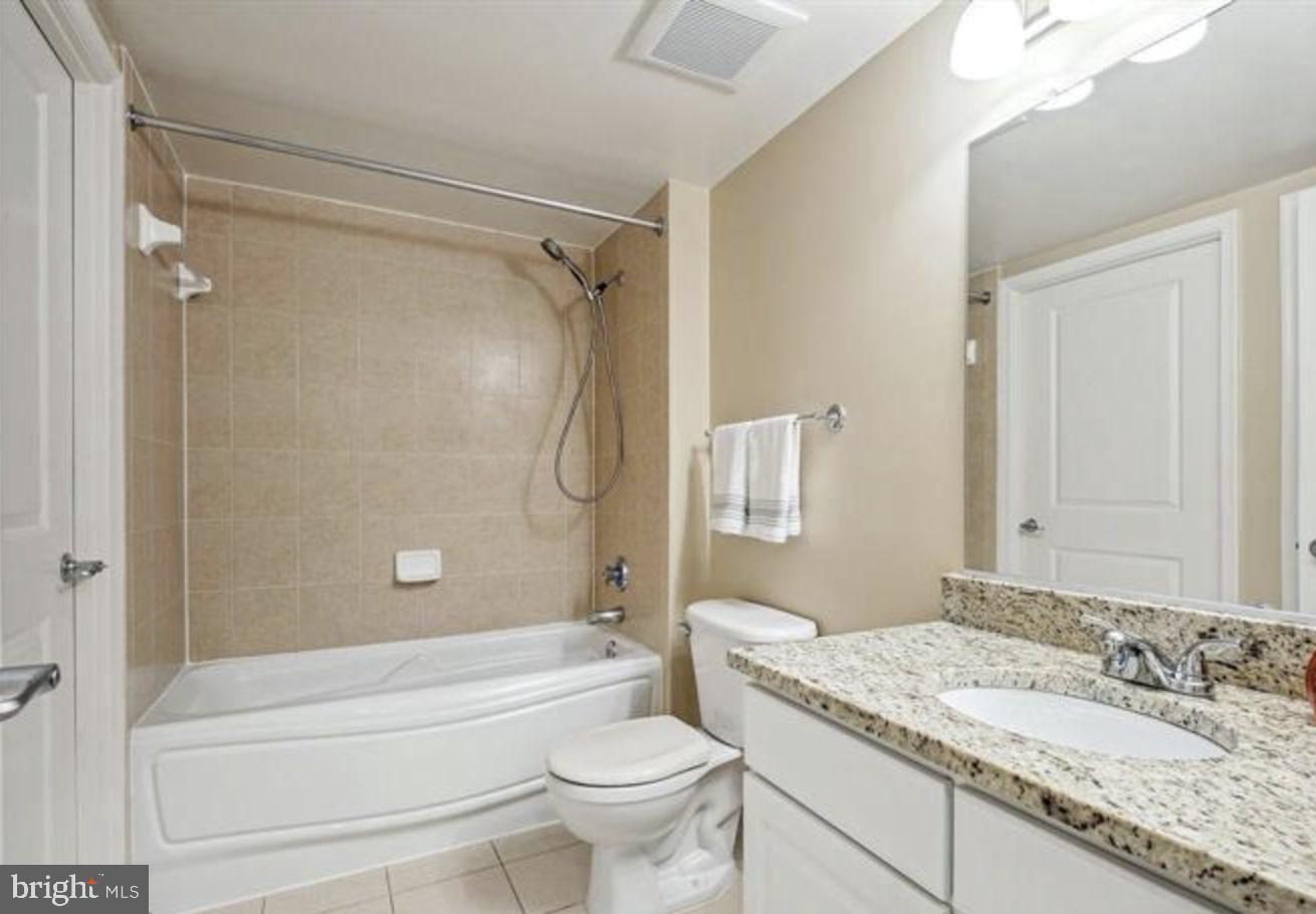 CARLTON HOUSE - Residential Lease