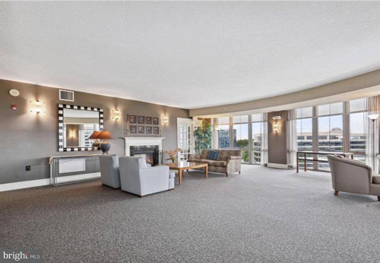 CARLTON HOUSE - Residential Lease