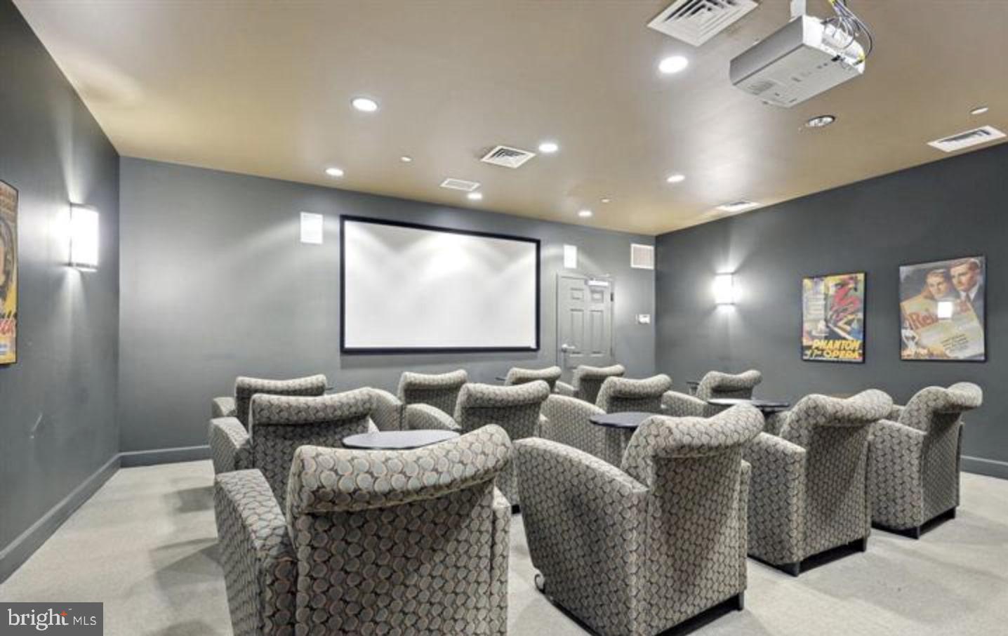 CARLTON HOUSE - Residential Lease