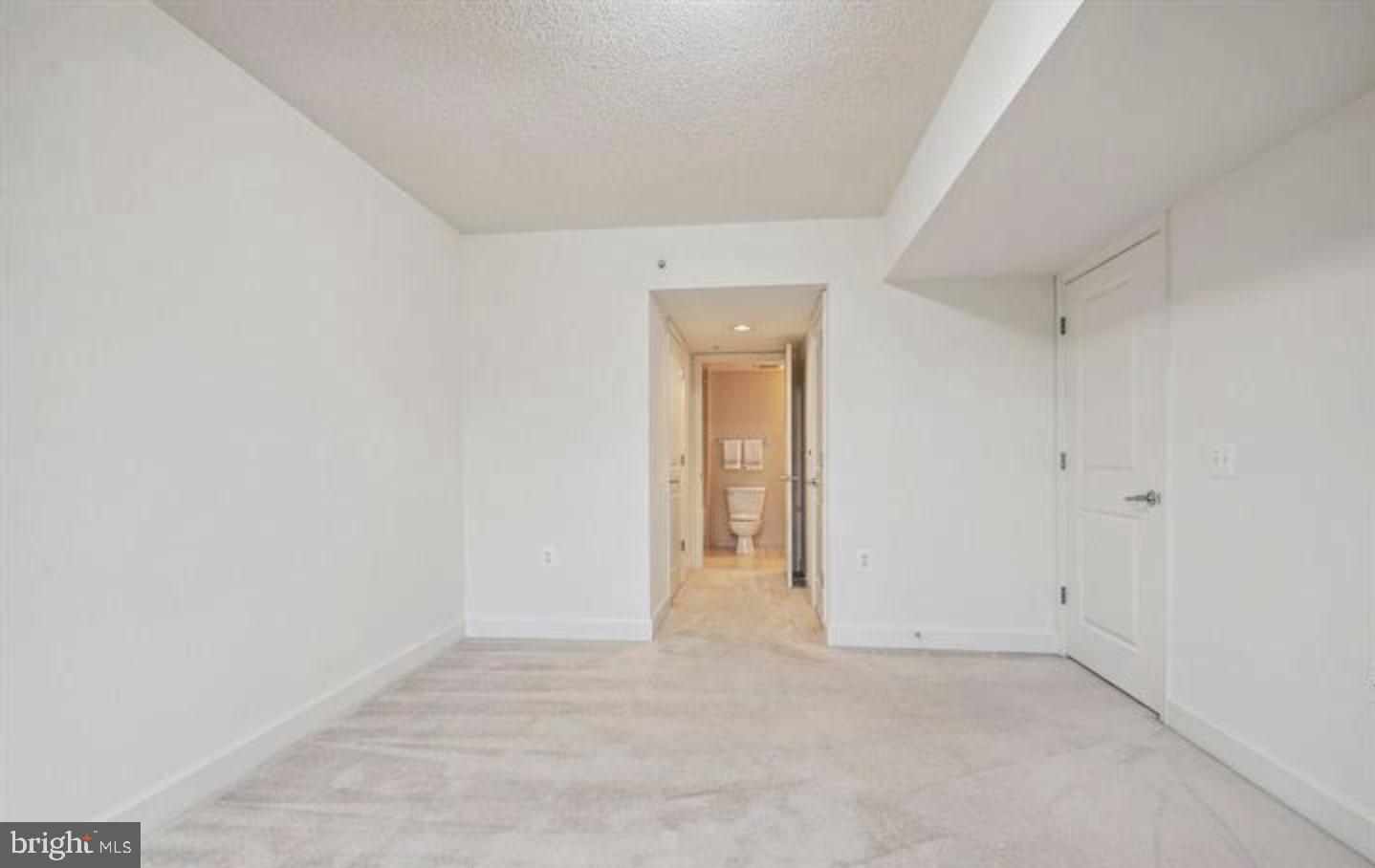 CARLTON HOUSE - Residential Lease