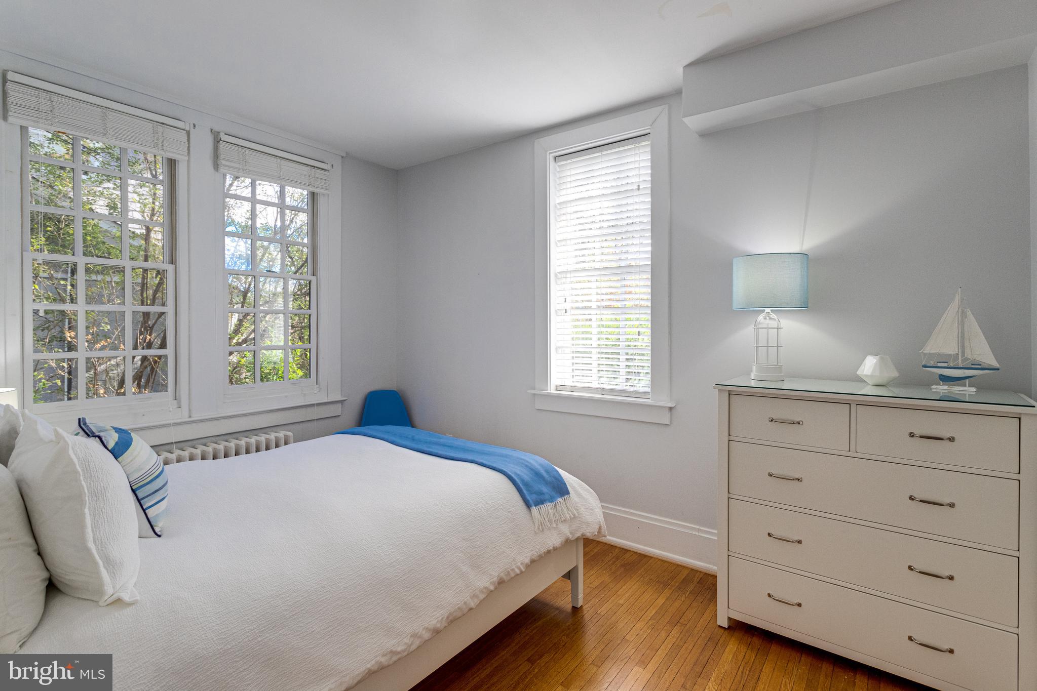 ROSEMONT PARK - Residential Lease