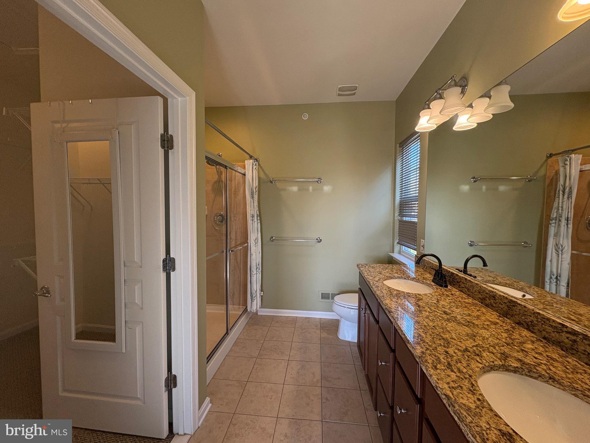 APPLECROSS - Residential Lease