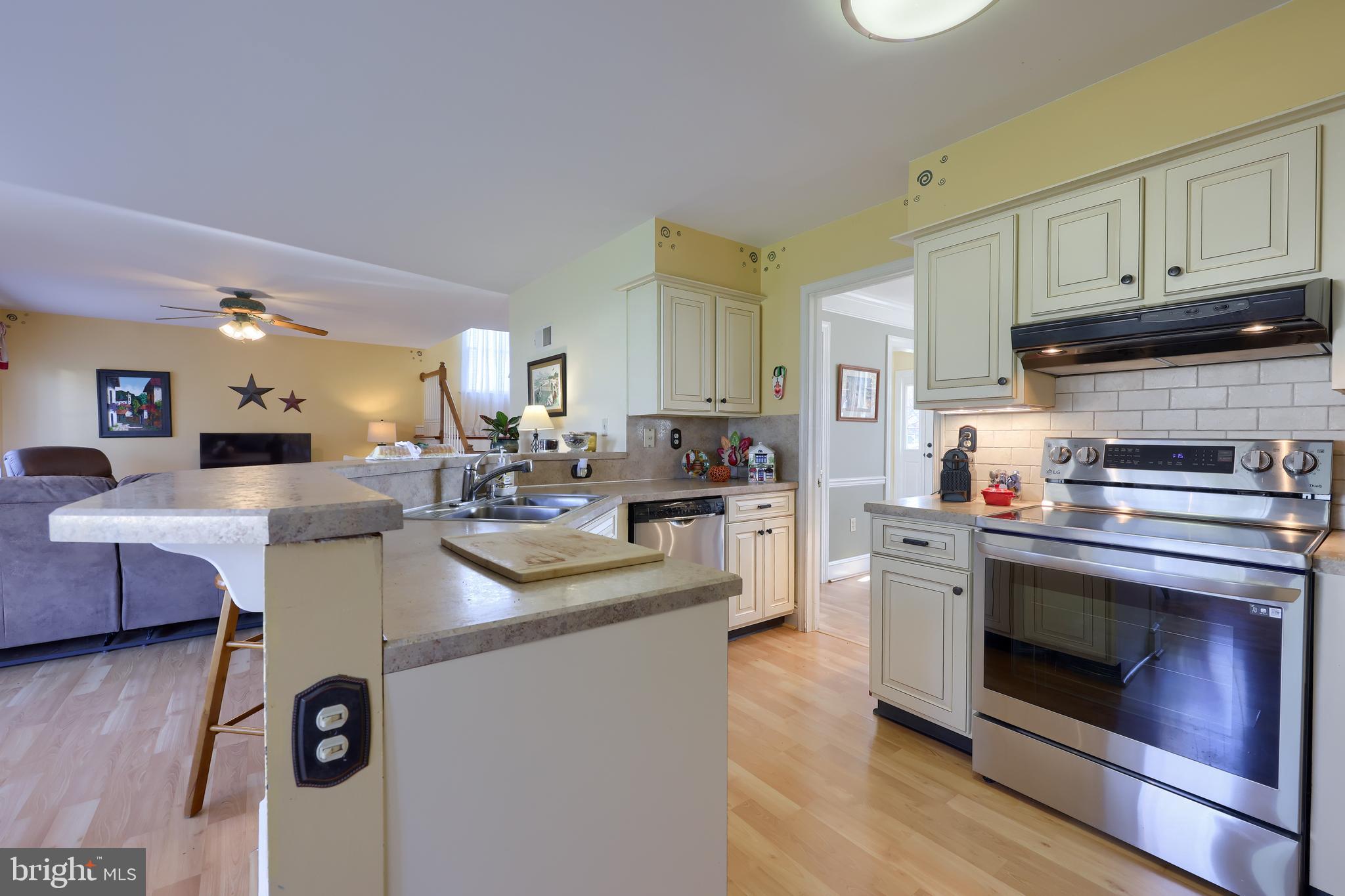 MEADOWS EDGE - Residential
