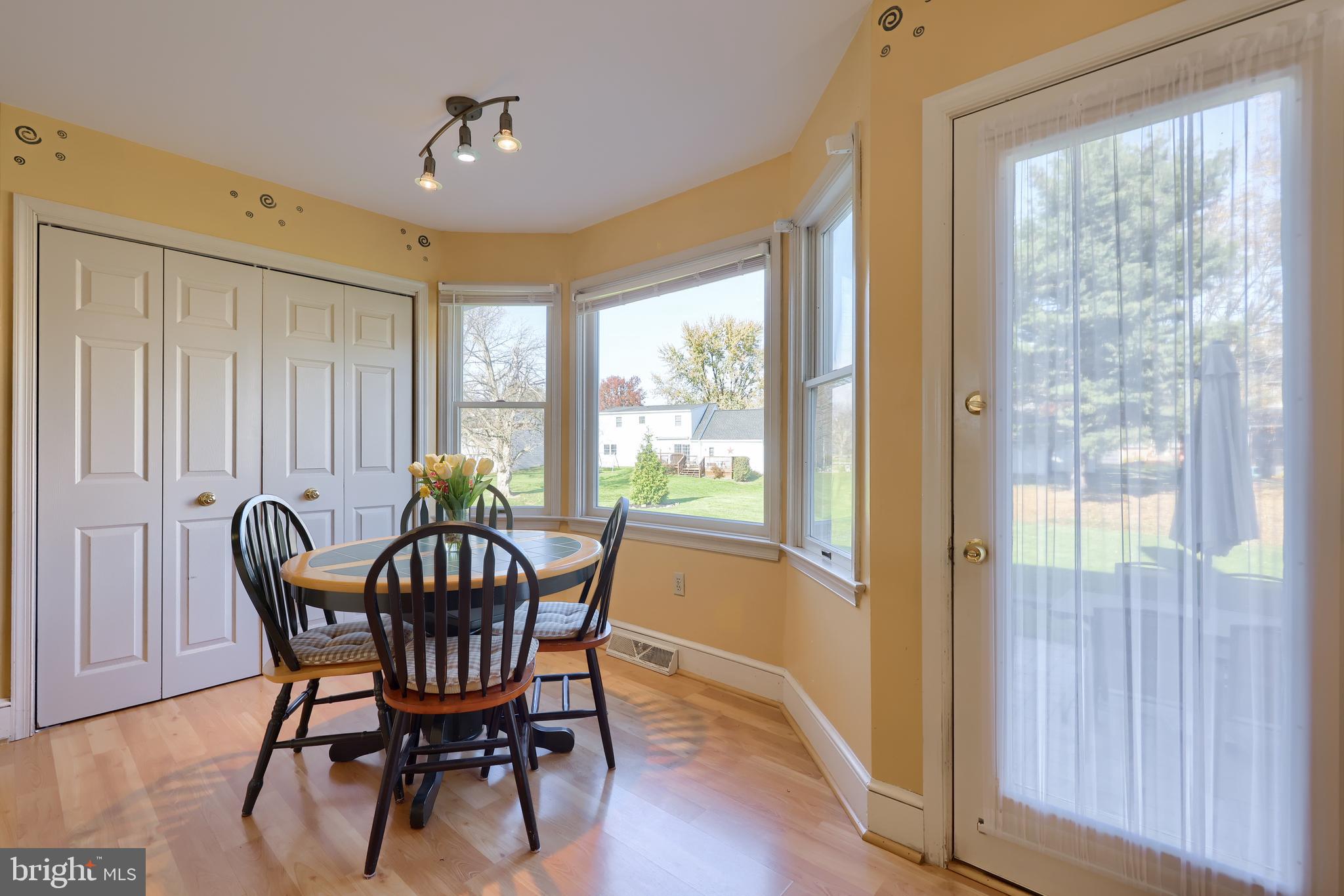 MEADOWS EDGE - Residential
