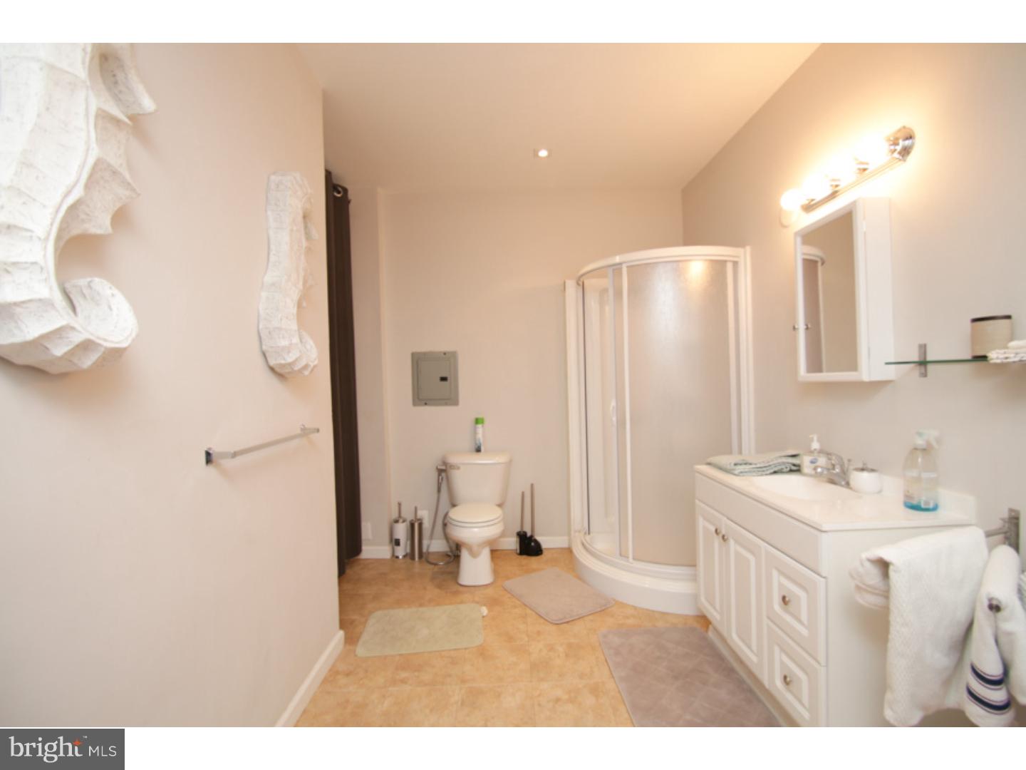 RITTENHOUSE SQUARE - Residential Income