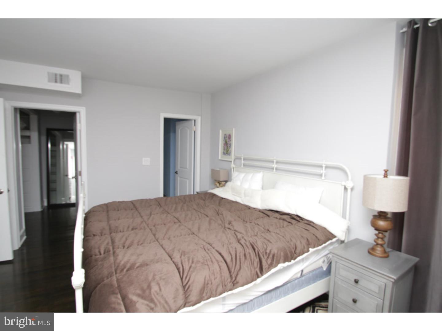 RITTENHOUSE SQUARE - Residential Income