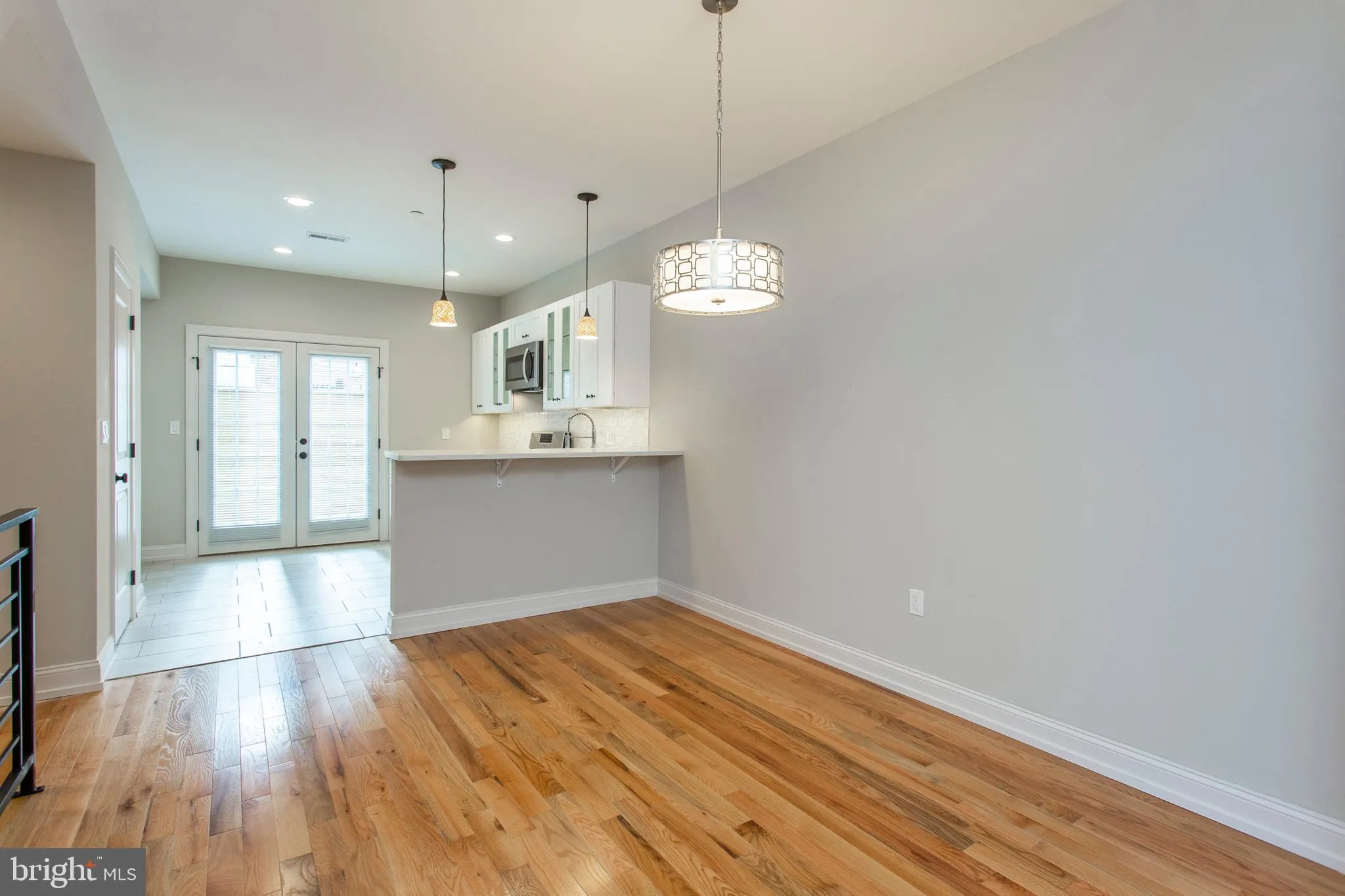 Philadelphia, Pennsylvania 19146, United States, 3 Bedrooms Bedrooms, ,3 BathroomsBathrooms,Residential,Pending,102595