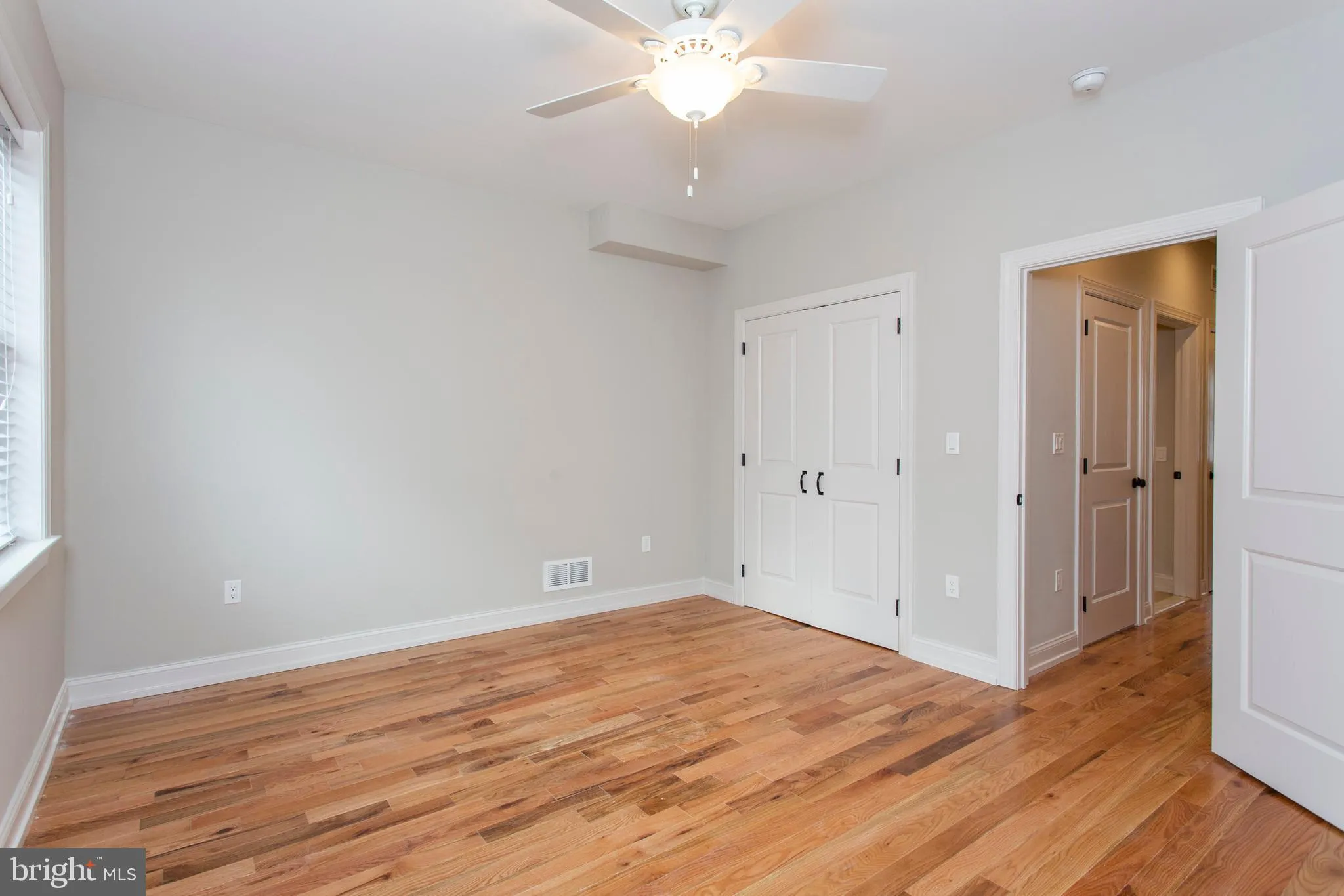 Philadelphia, Pennsylvania 19146, United States, 3 Bedrooms Bedrooms, ,3 BathroomsBathrooms,Residential,Pending,102595
