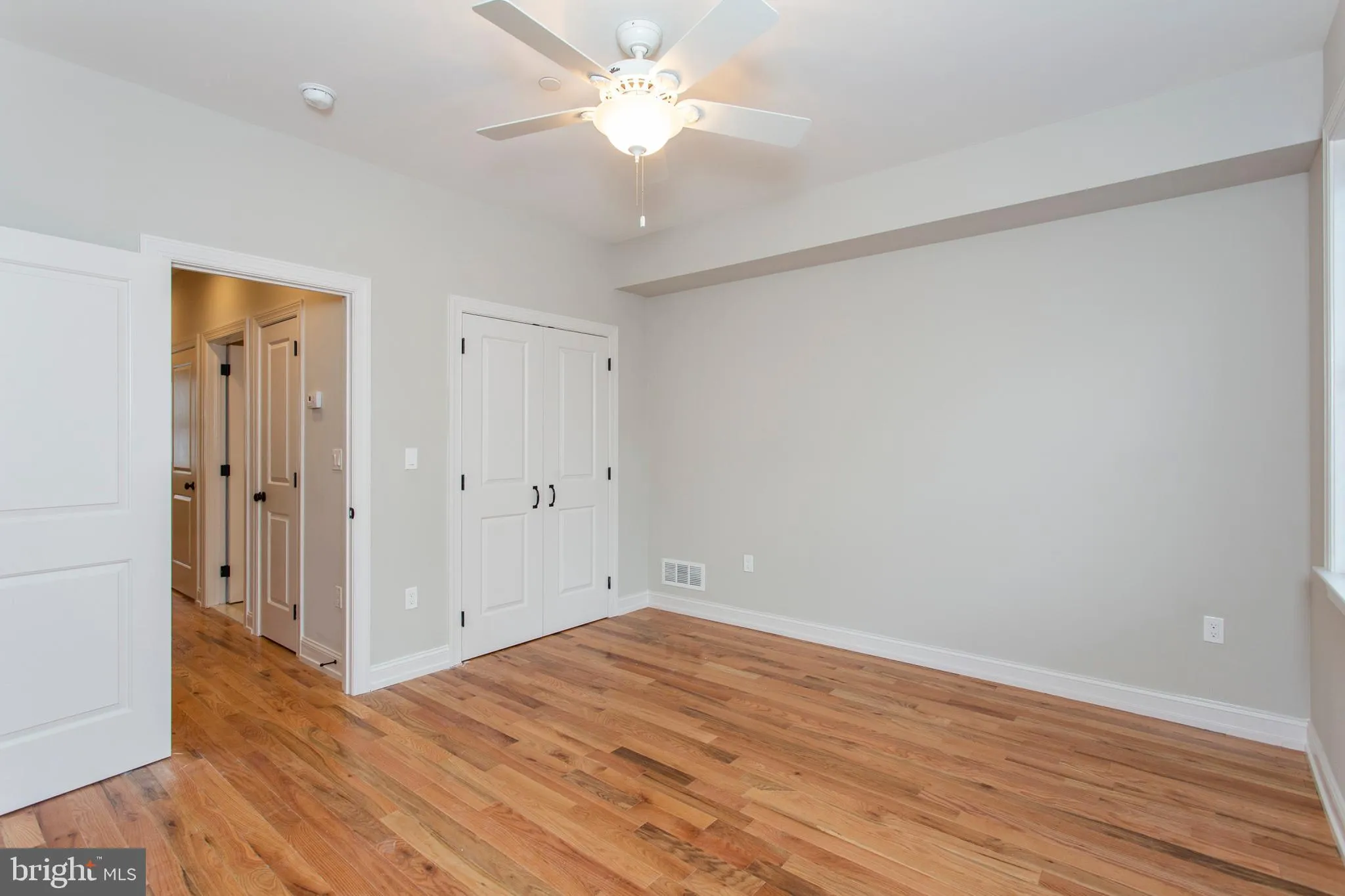 Philadelphia, Pennsylvania 19146, United States, 3 Bedrooms Bedrooms, ,3 BathroomsBathrooms,Residential,Pending,102595