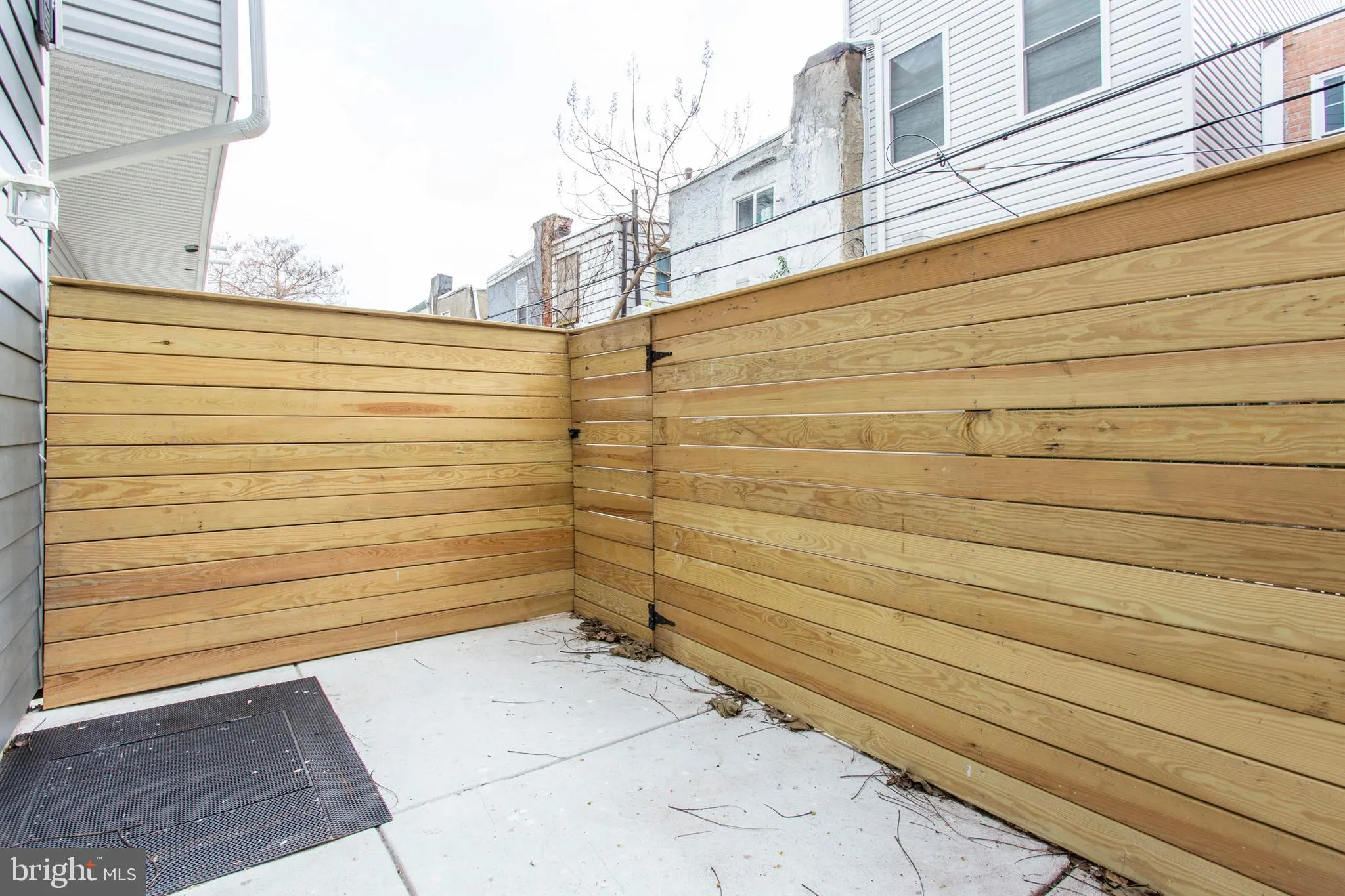 Philadelphia, Pennsylvania 19146, United States, 3 Bedrooms Bedrooms, ,3 BathroomsBathrooms,Residential,Pending,102595