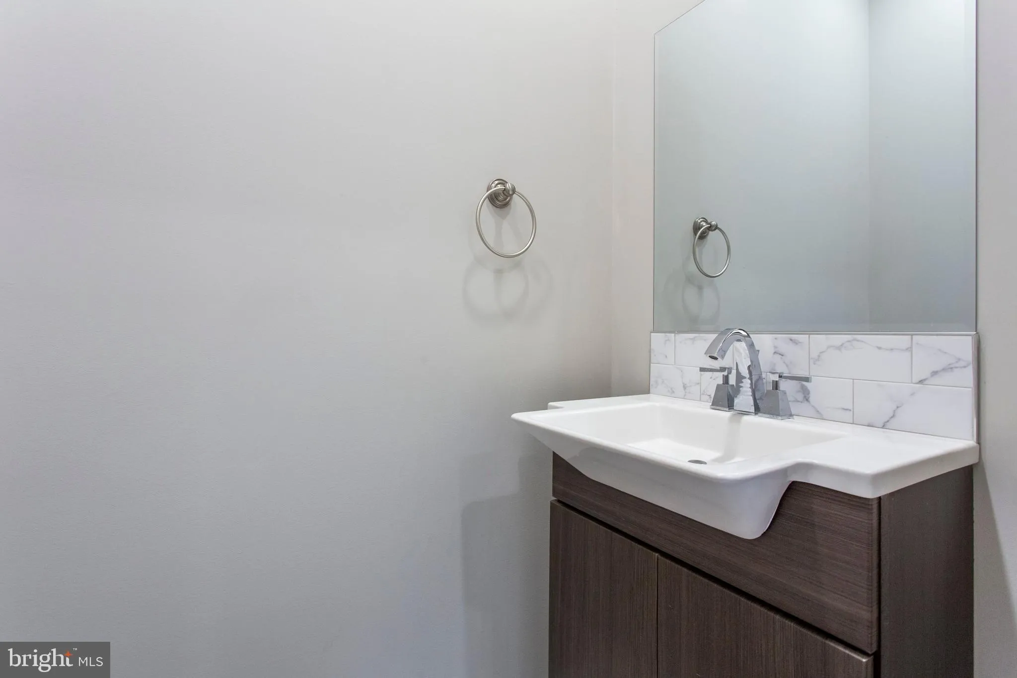 Philadelphia, Pennsylvania 19146, United States, 3 Bedrooms Bedrooms, ,3 BathroomsBathrooms,Residential,Pending,102595