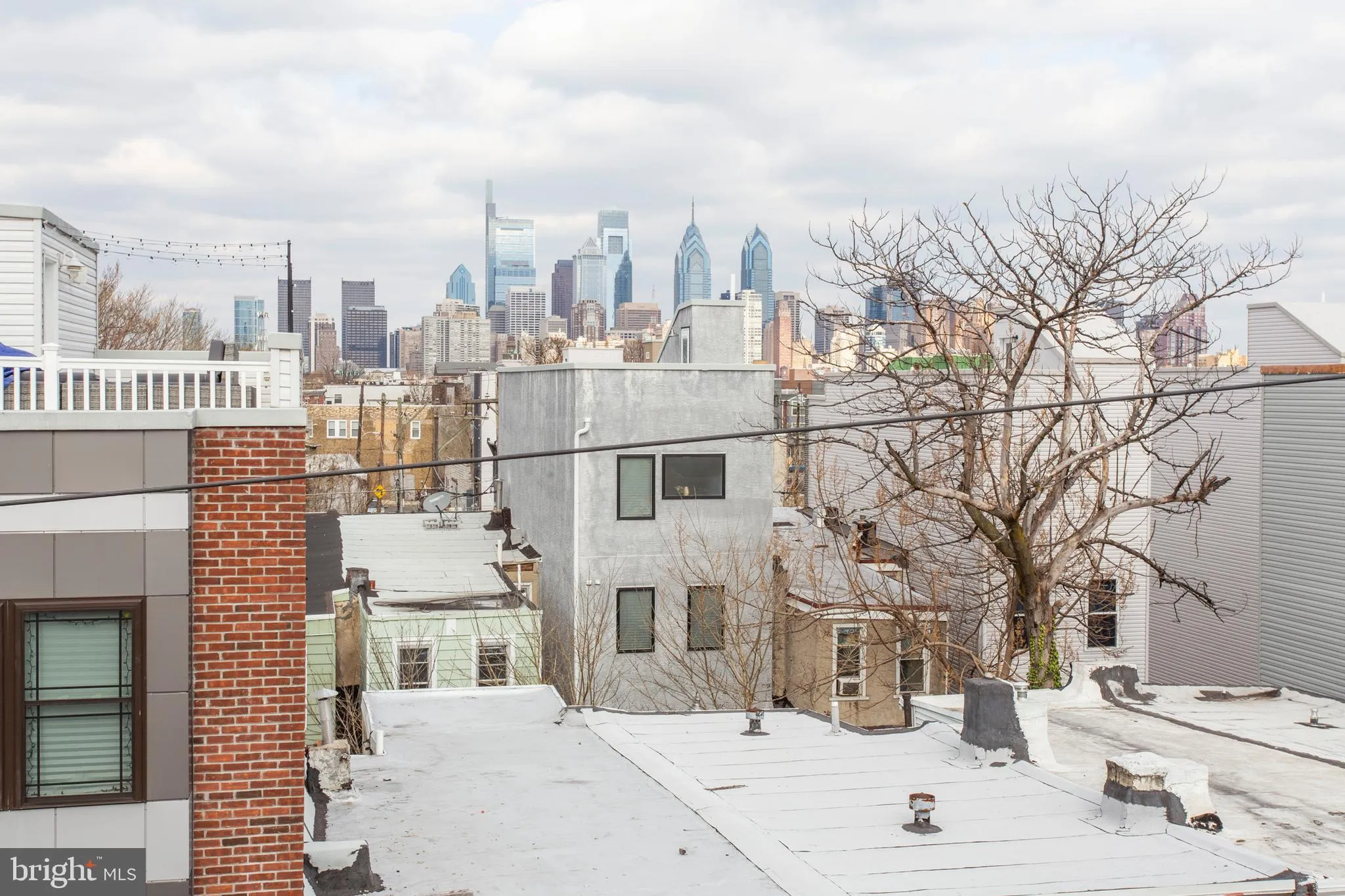 Philadelphia, Pennsylvania 19146, United States, 3 Bedrooms Bedrooms, ,3 BathroomsBathrooms,Residential,Pending,102595