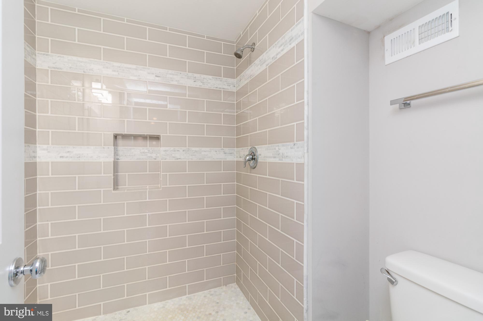 SPRINGDALE - Residential Lease