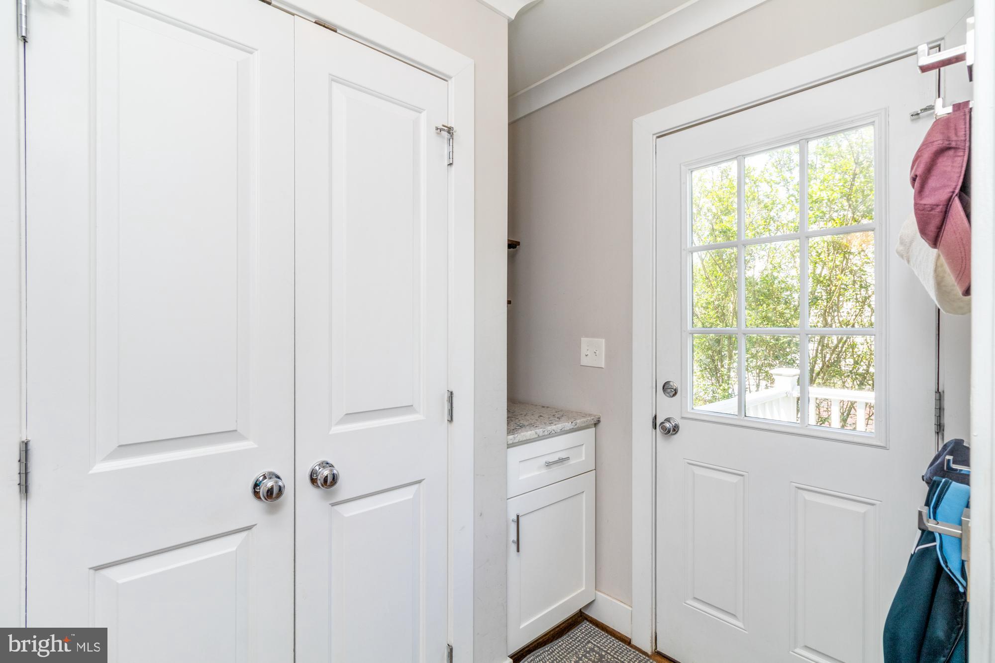 SPRINGDALE - Residential Lease