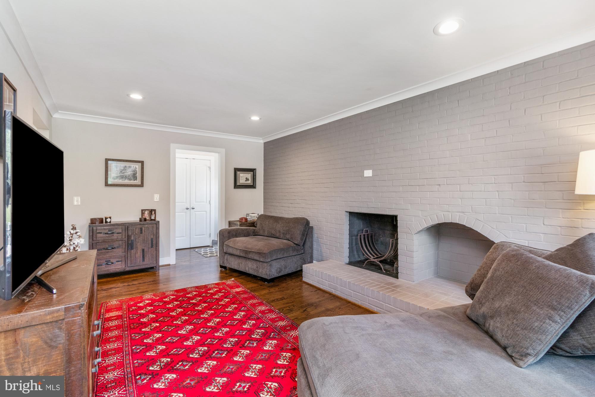 SPRINGDALE - Residential Lease
