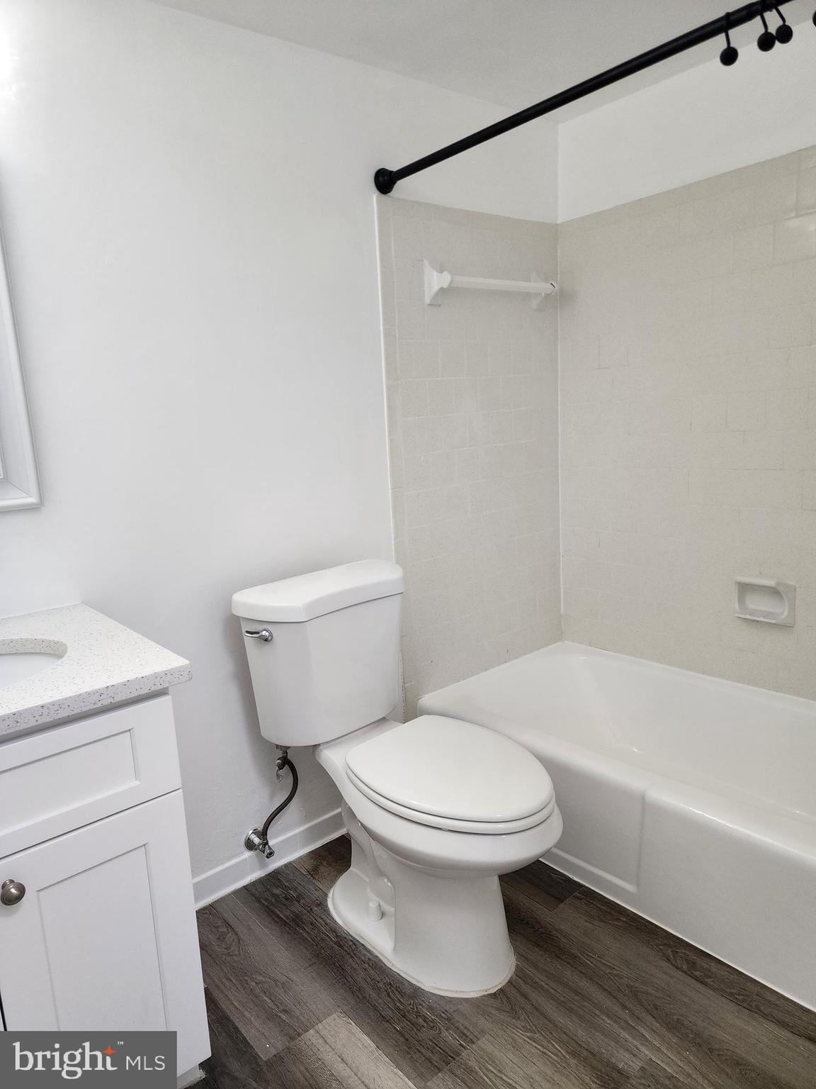 NORMANDIE ON THE LAKE I - Residential