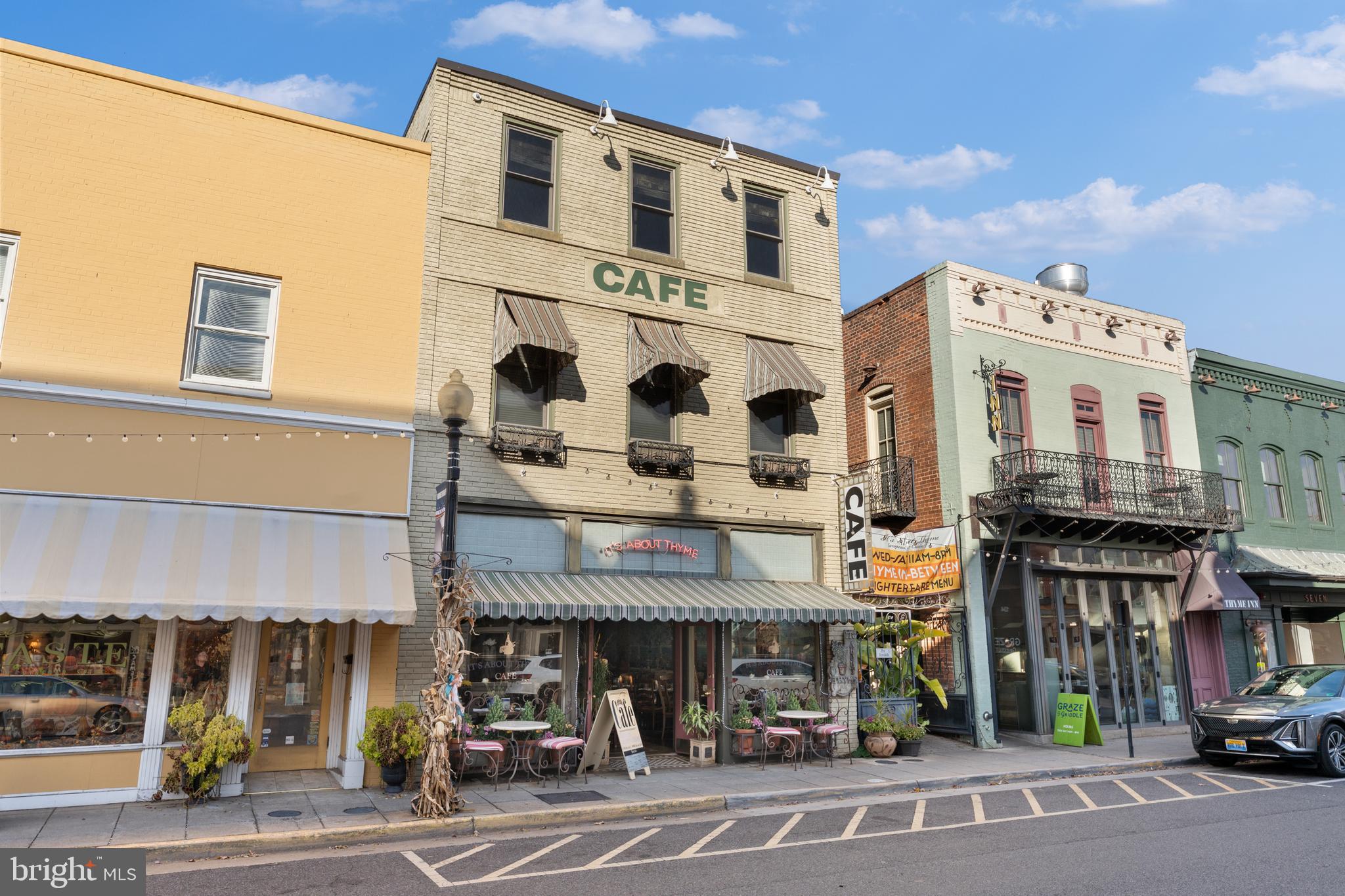 128 & 134 E DAVIS STREET