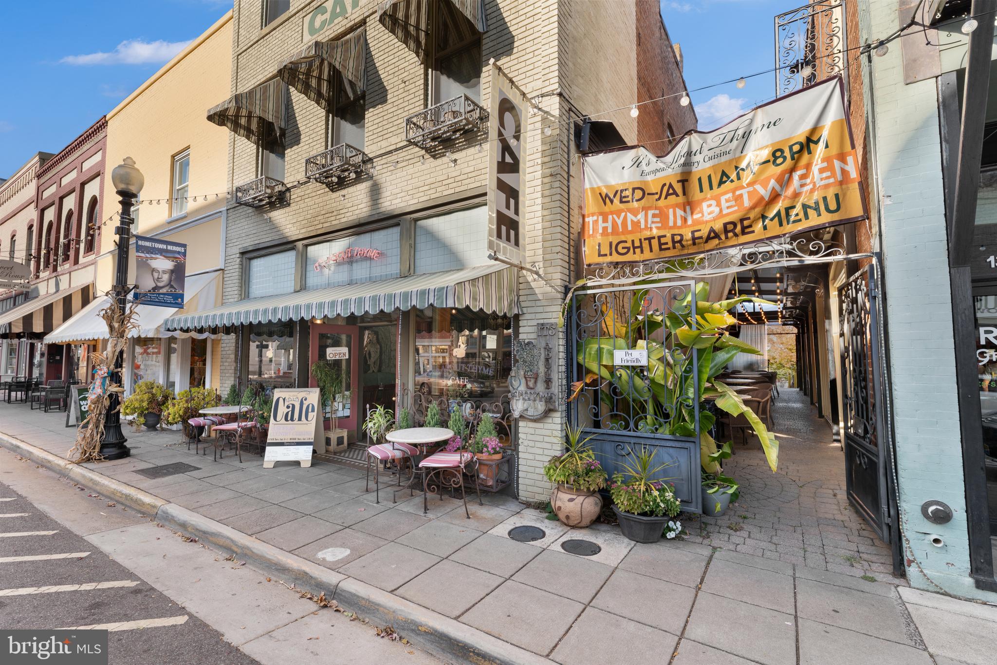 128 & 134 E DAVIS STREET