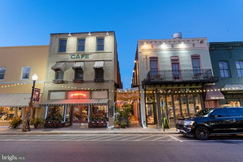 Photo of 128 E Davis Street, CULPEPER, VA 22701 (MLS # VACU2012142)