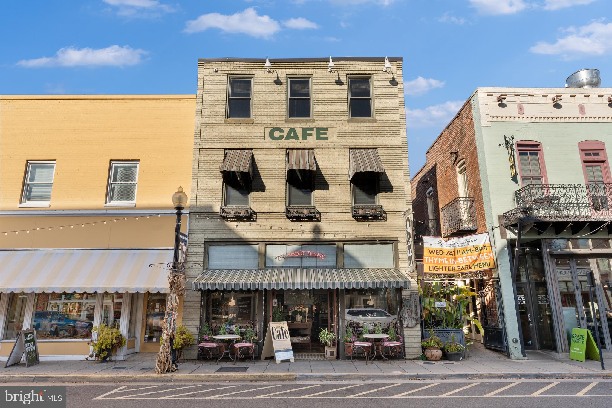 128 & 134 E DAVIS STREET