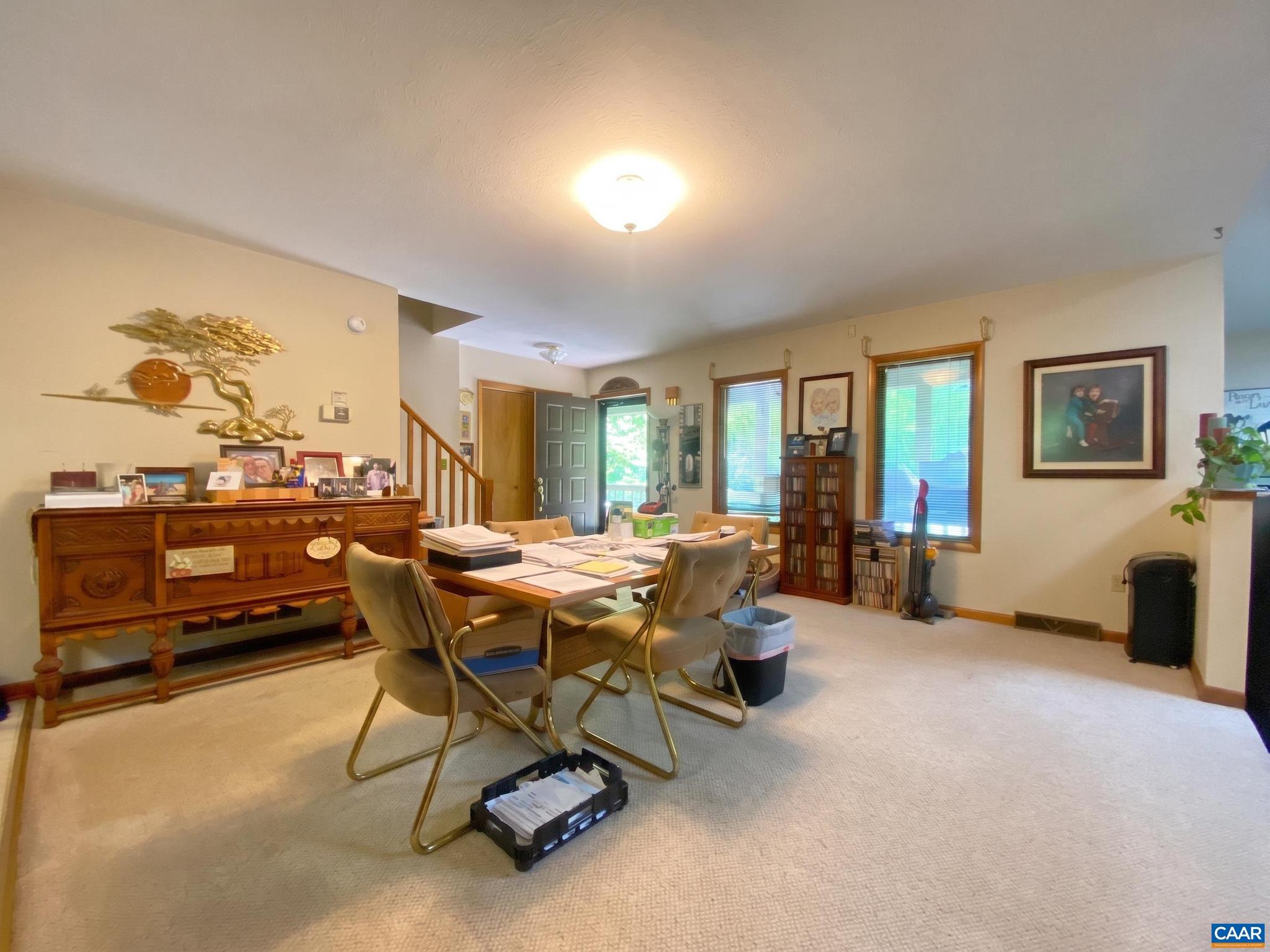 DEER LAKE ESTATES - Residential