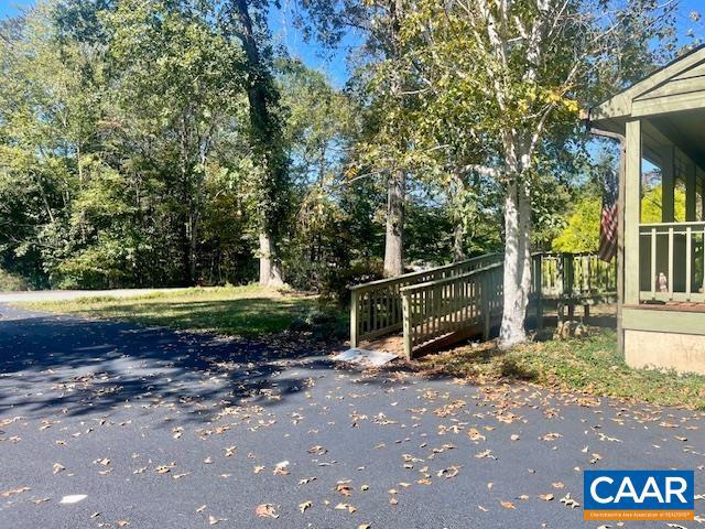 DEER LAKE ESTATES - Residential