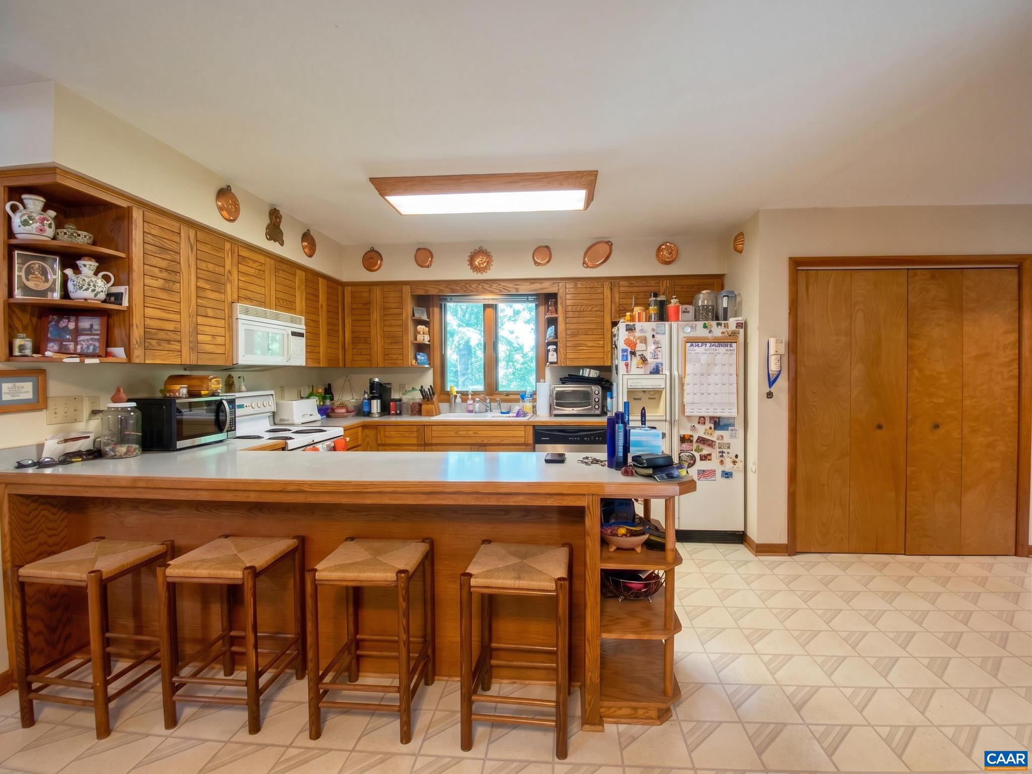 DEER LAKE ESTATES - Residential