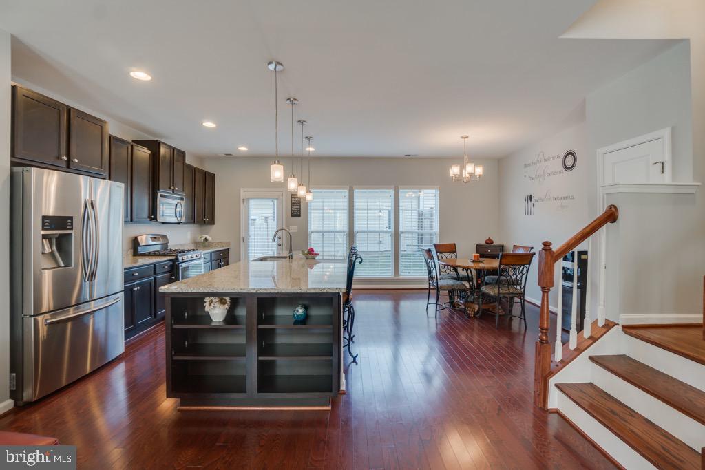 EMBREY MILL - Residential