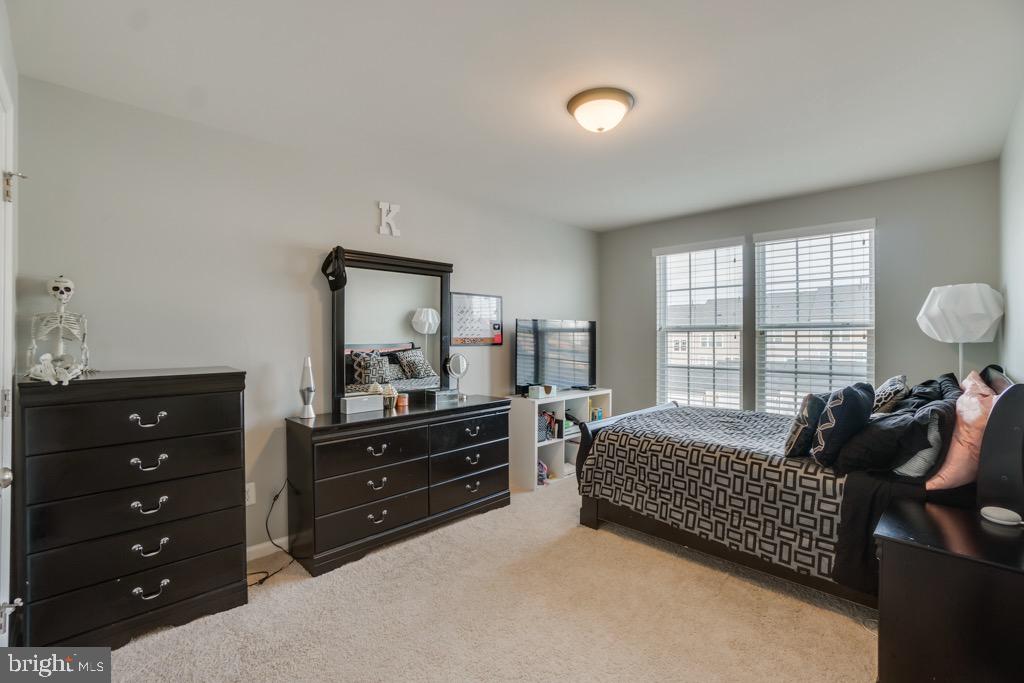 EMBREY MILL - Residential