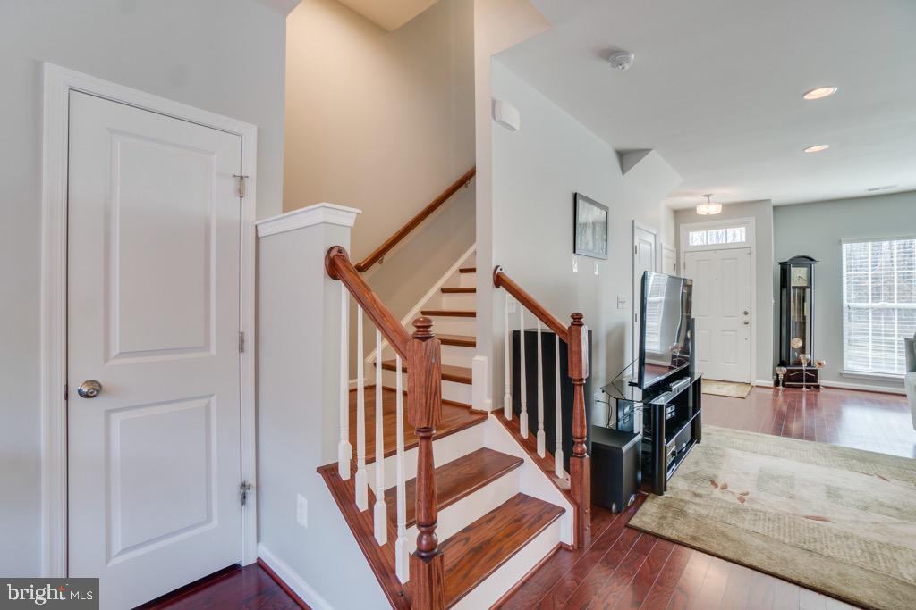 EMBREY MILL - Residential