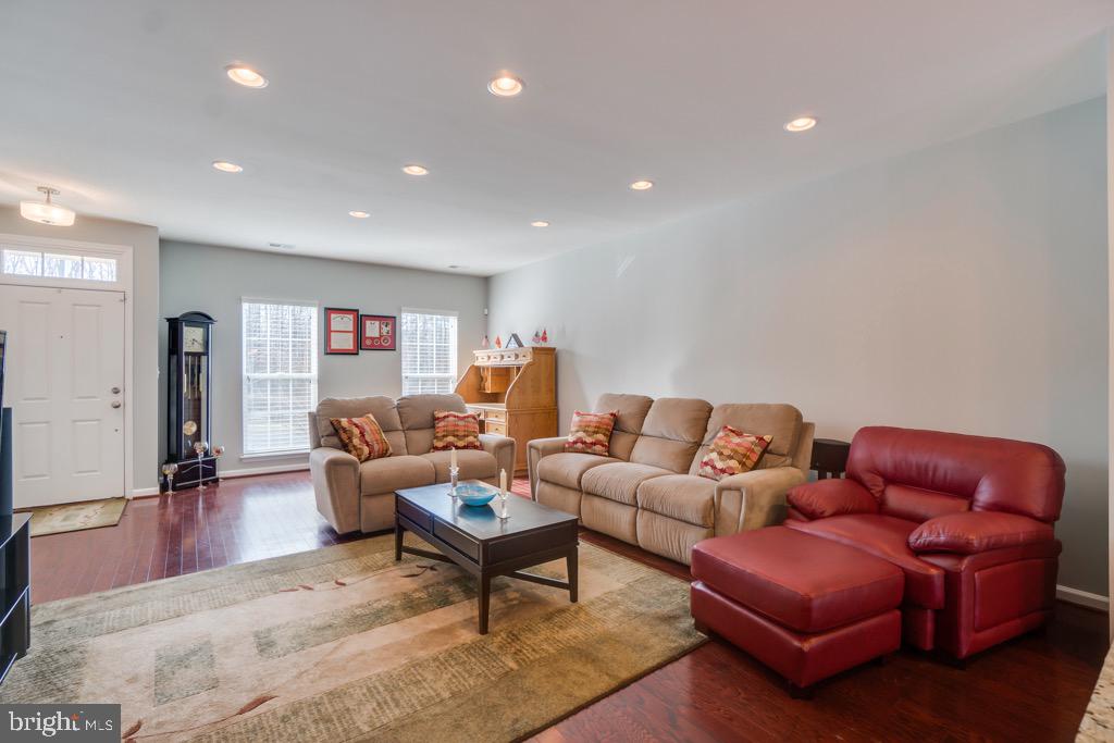 EMBREY MILL - Residential