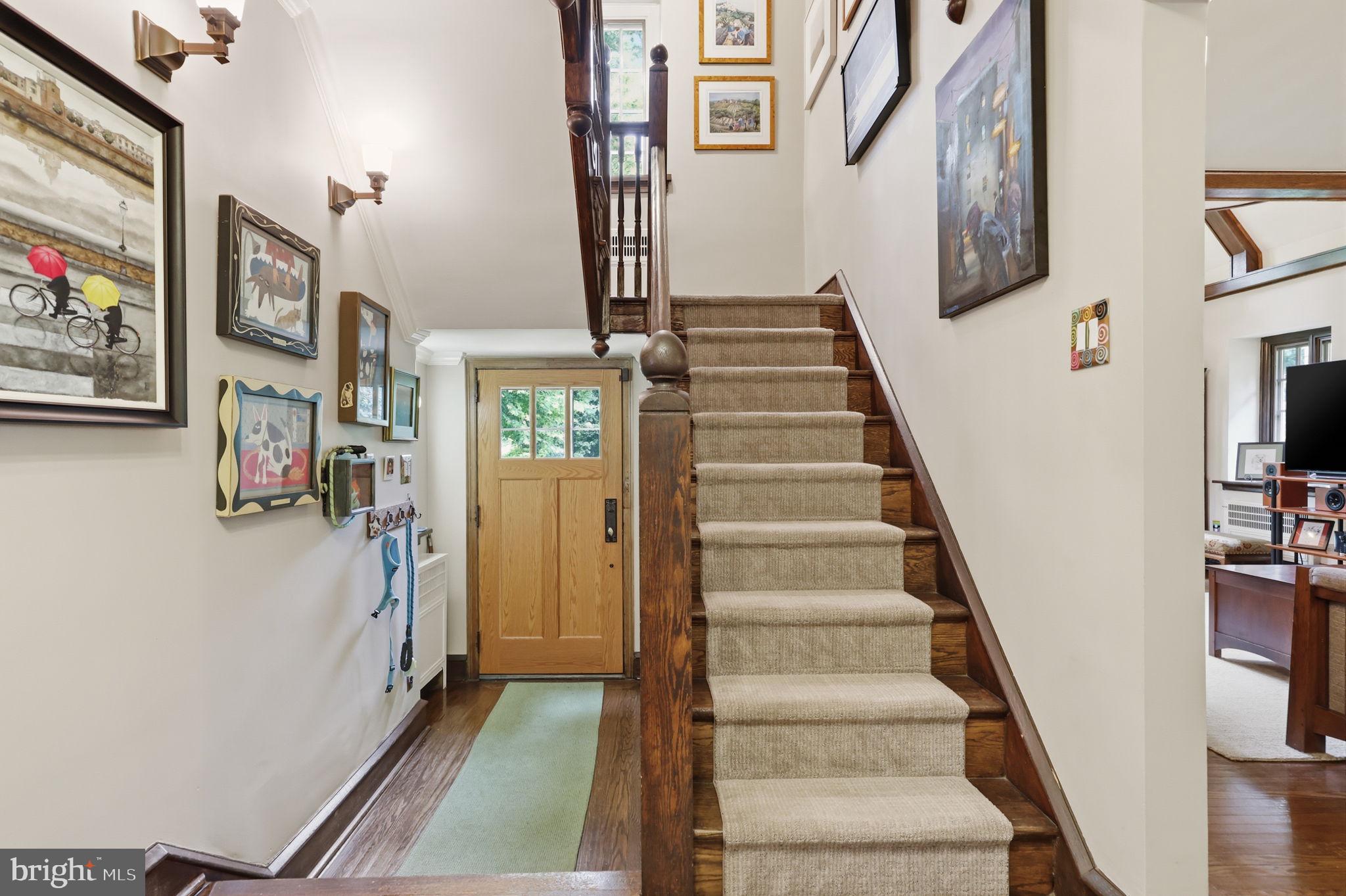 509 E ROUMFORT ROAD