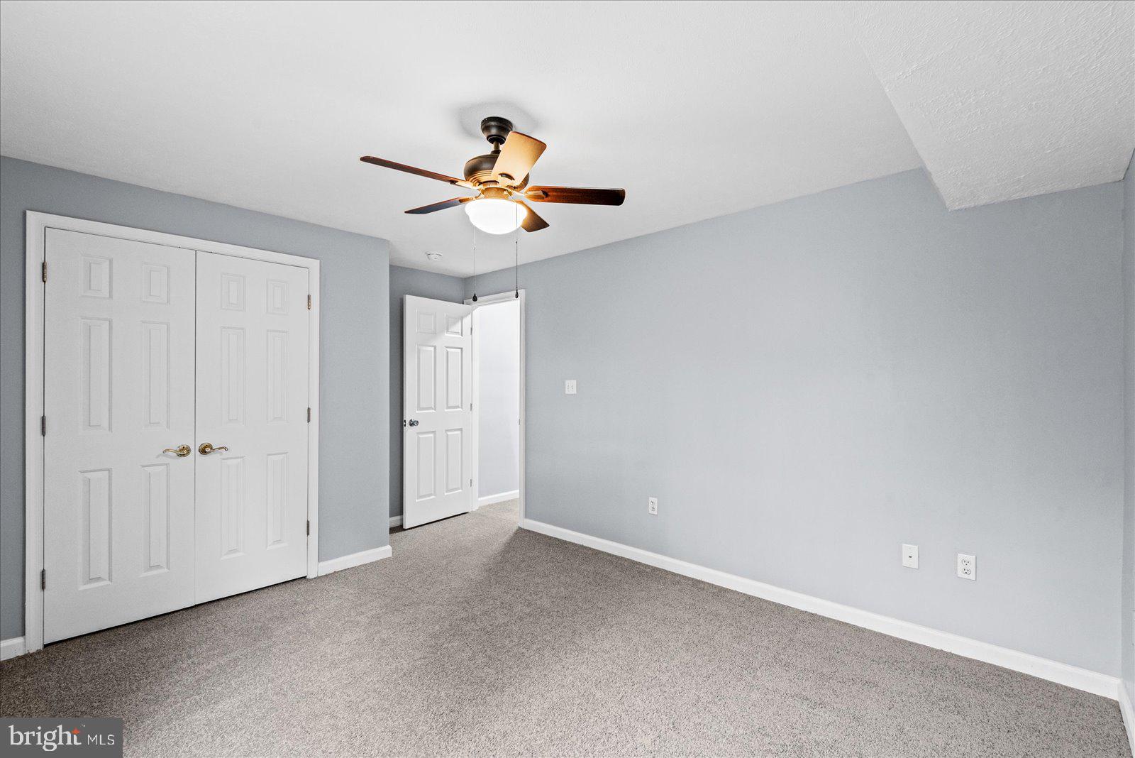 FOX POINT - Residential