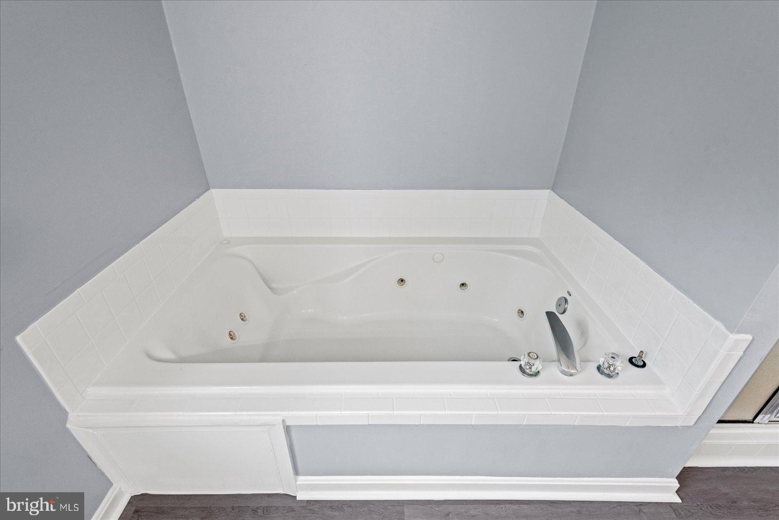 FOX POINT - Residential