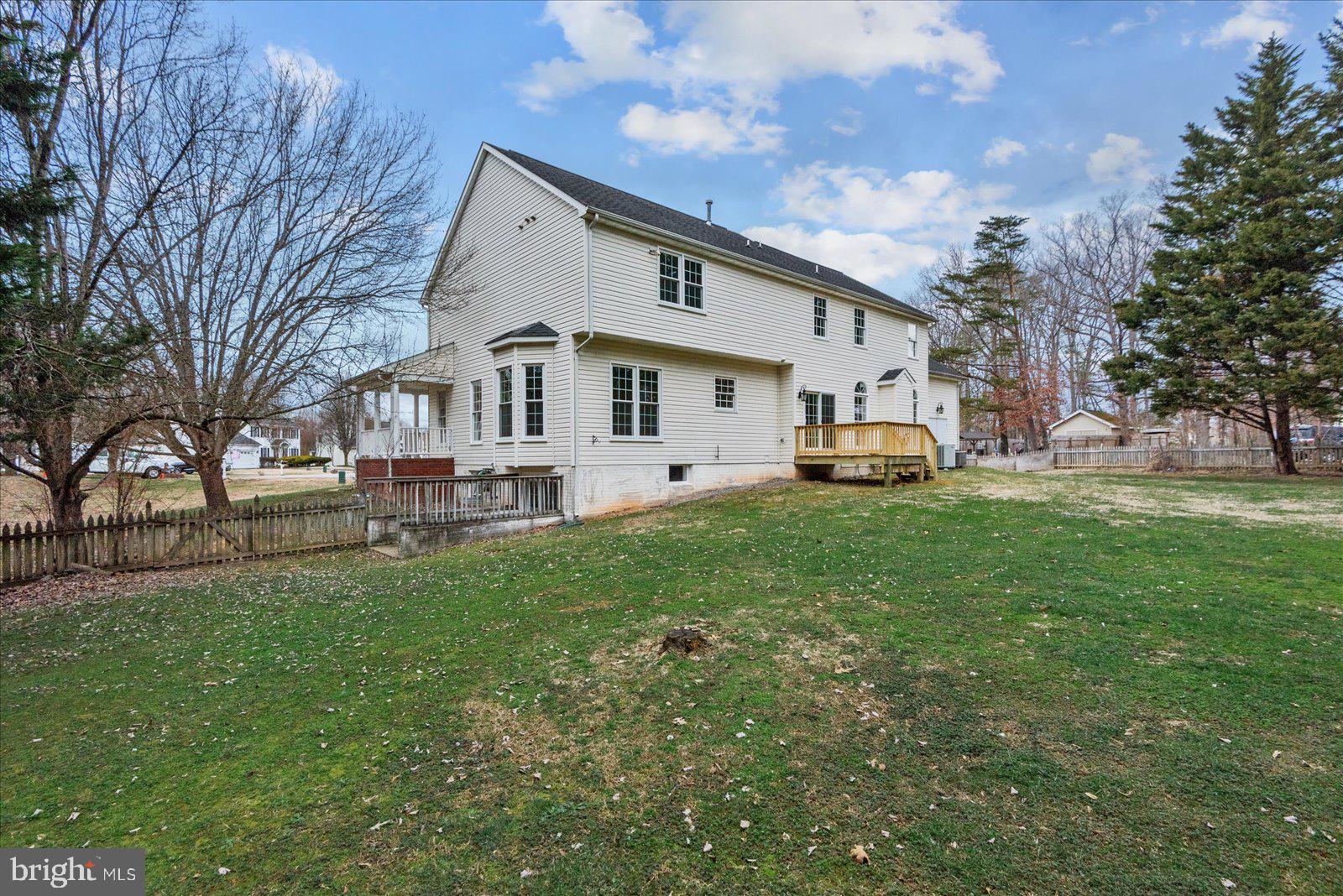 FOX POINT - Residential