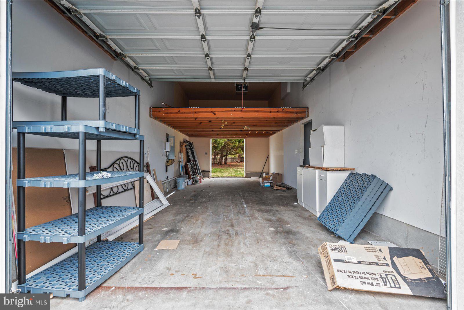 FOX POINT - Residential