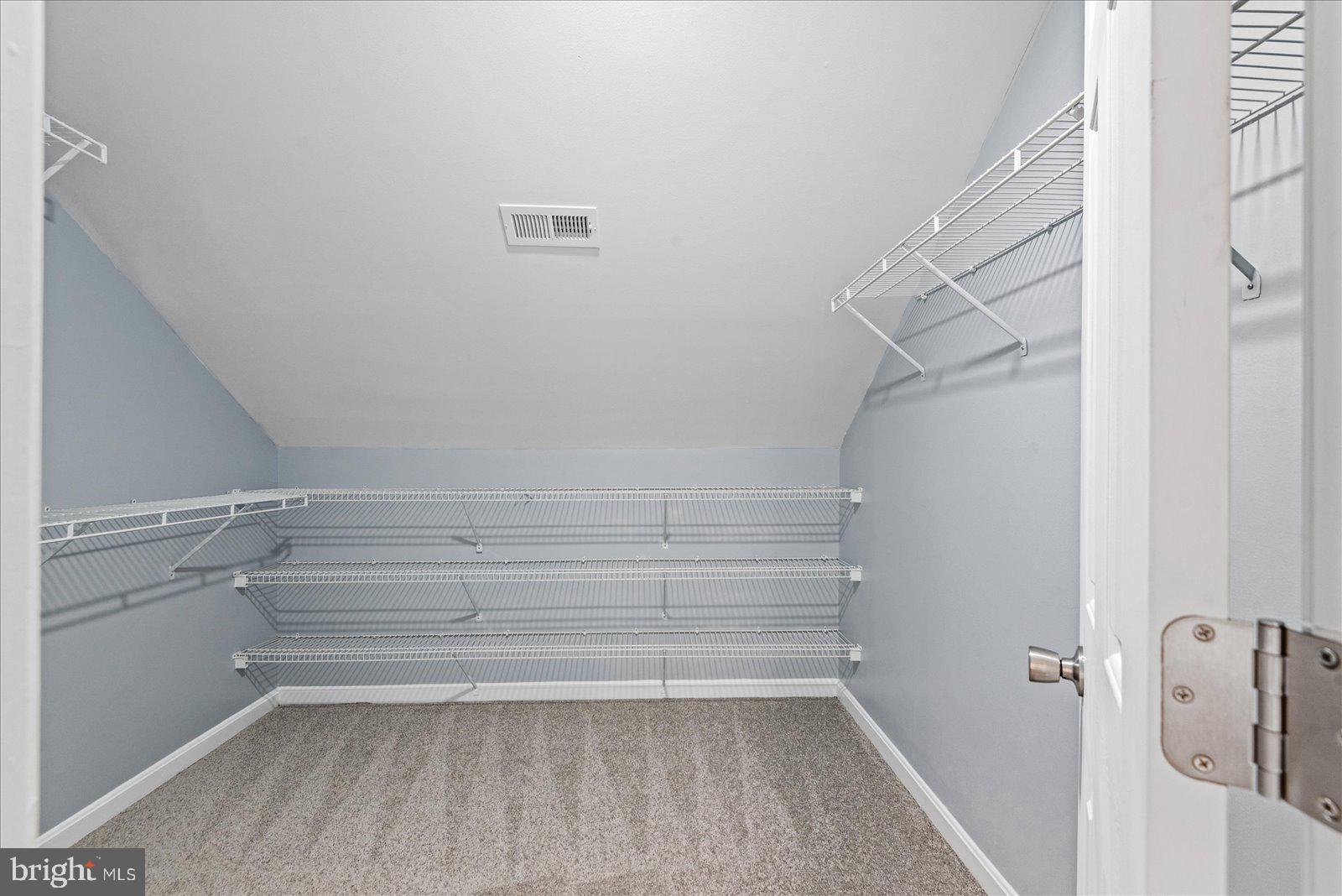 FOX POINT - Residential