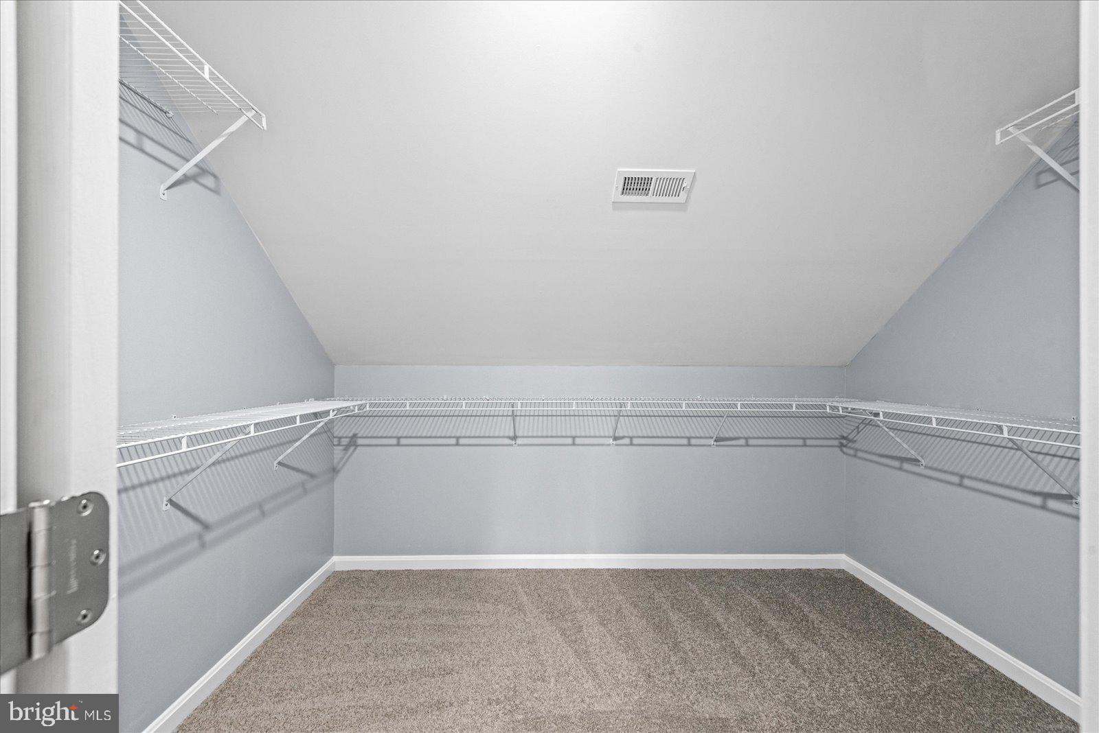 FOX POINT - Residential