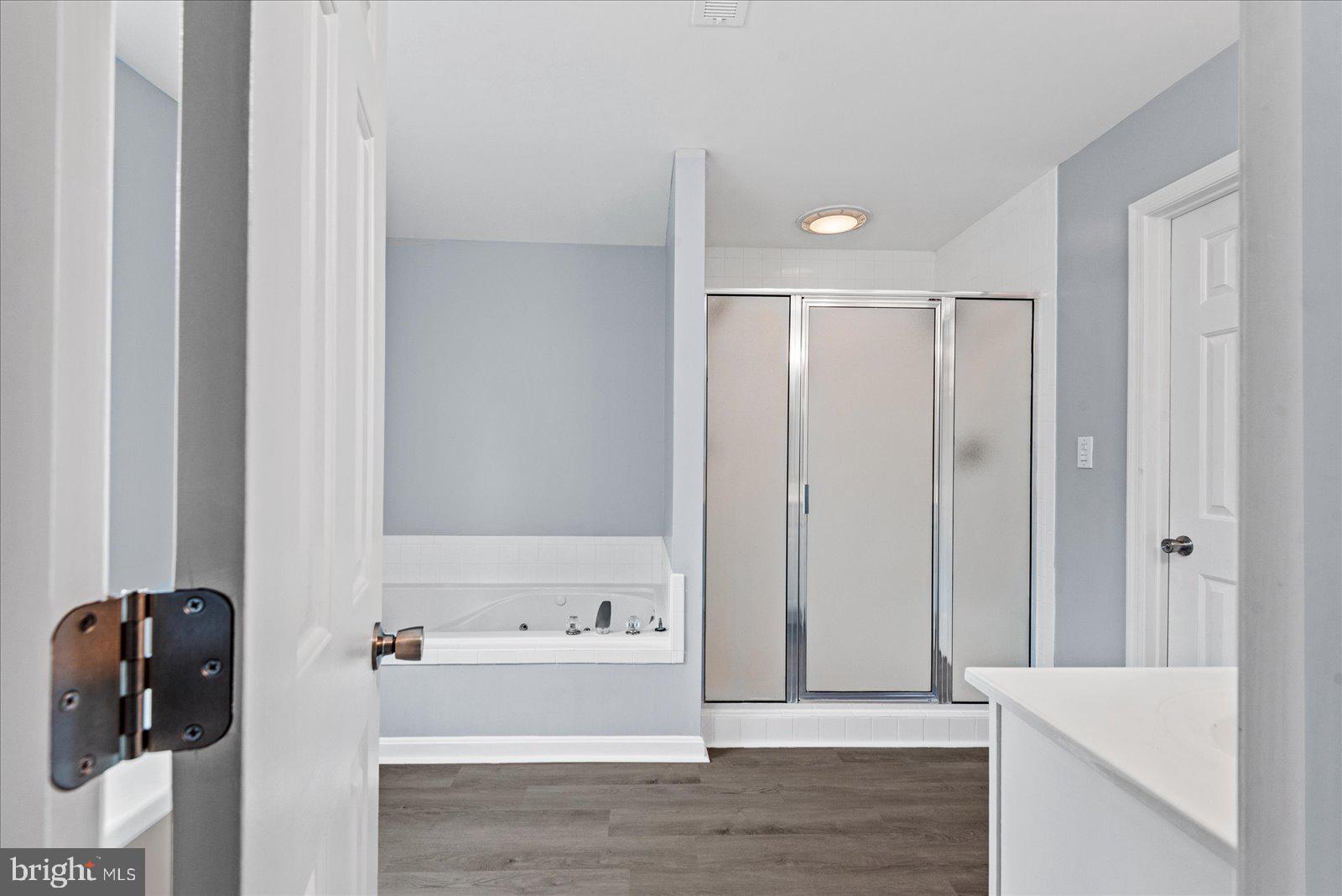 FOX POINT - Residential