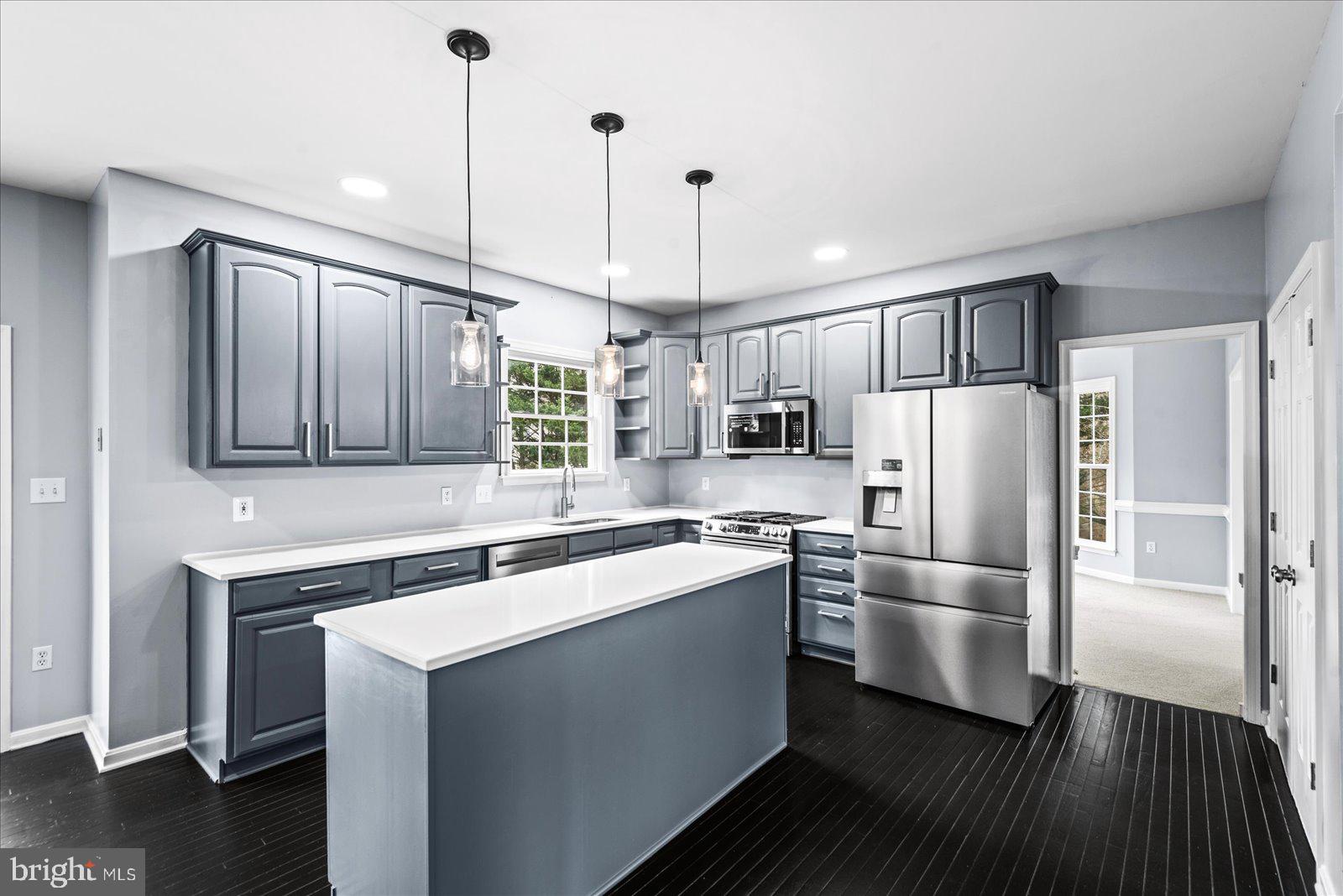 FOX POINT - Residential