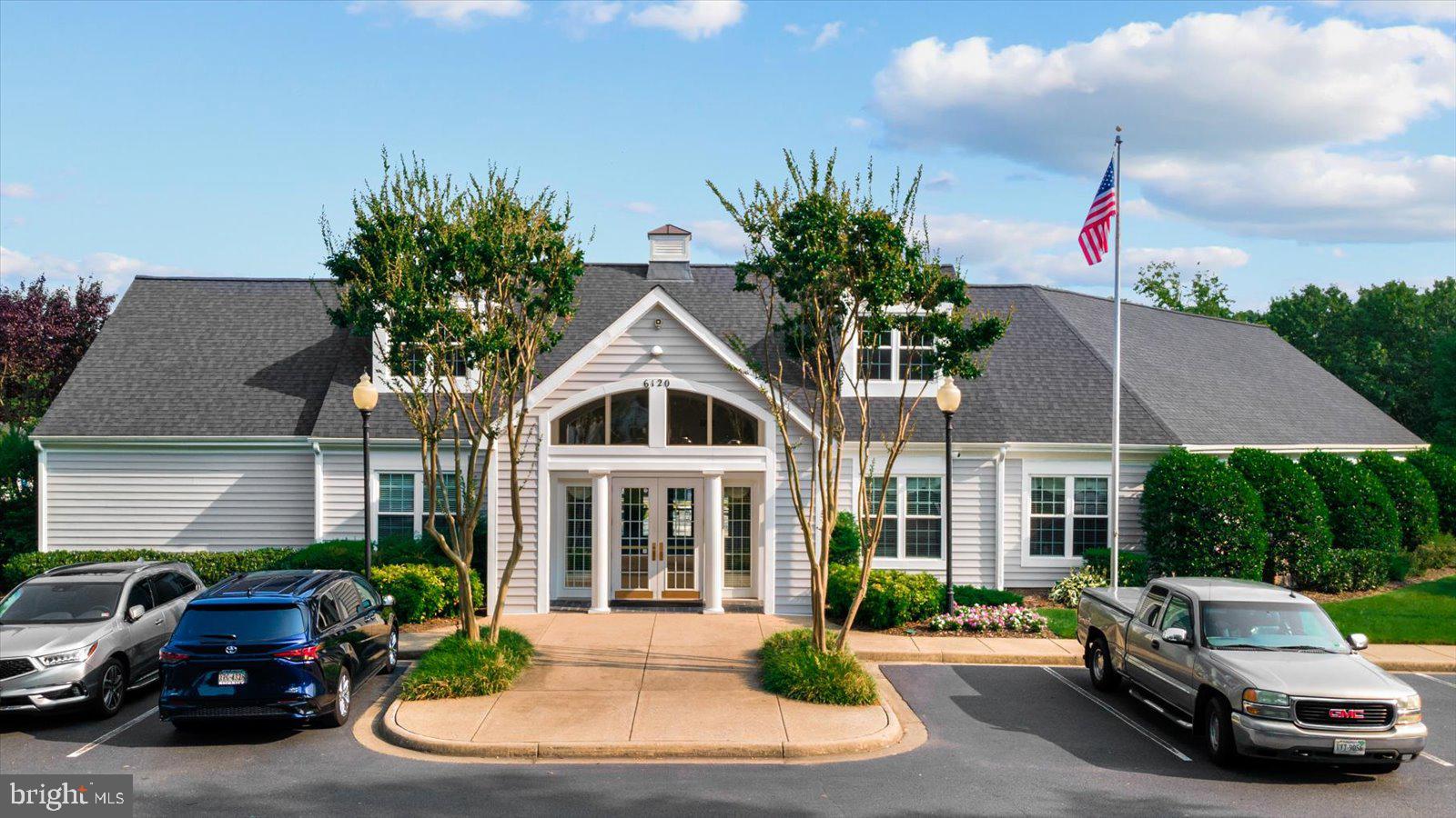 FOX POINT - Residential