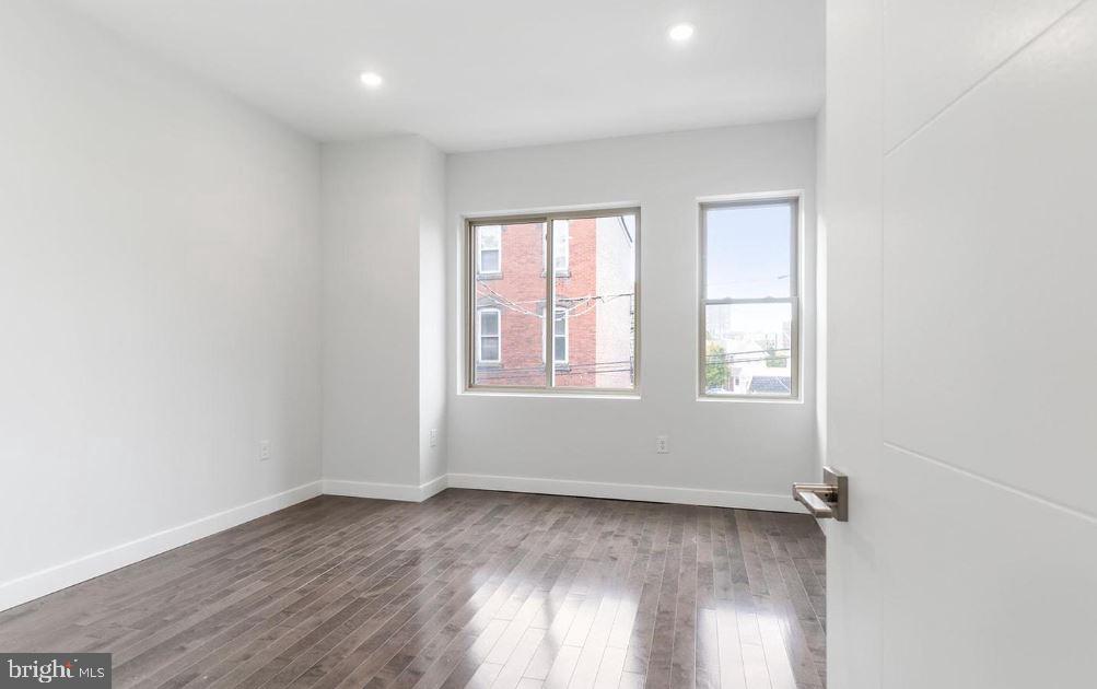 NORRIS SQUARE - Residential