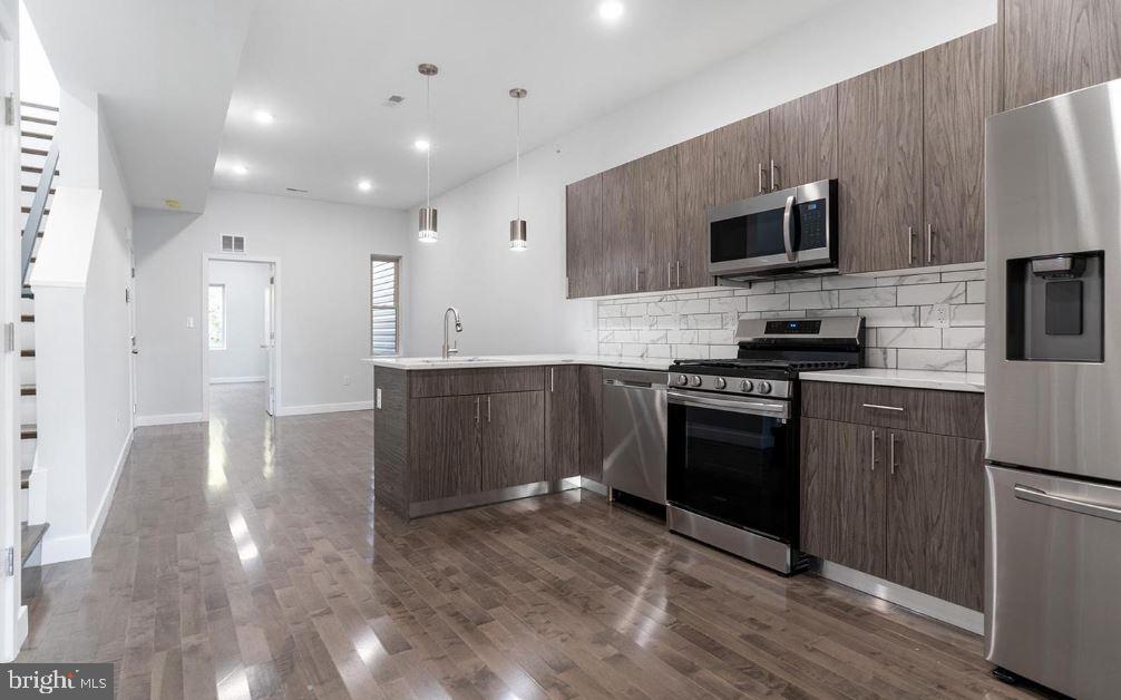 NORRIS SQUARE - Residential