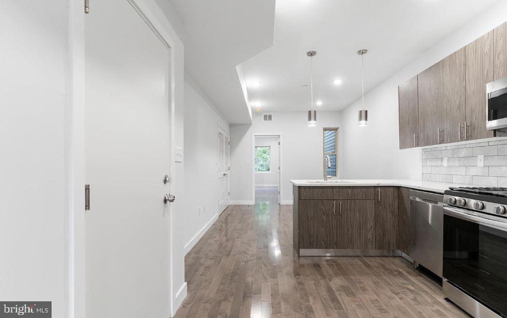 NORRIS SQUARE - Residential