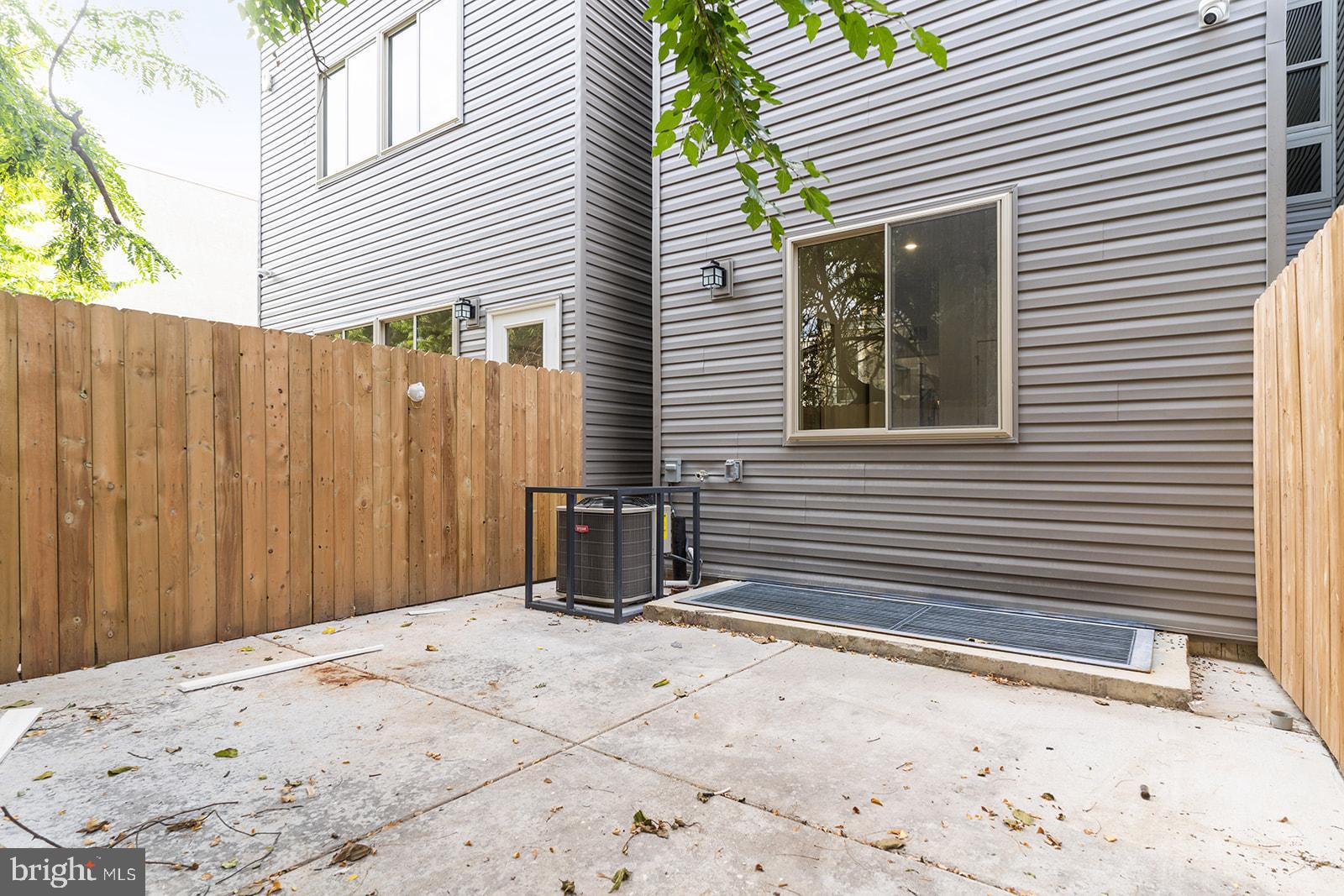 NORRIS SQUARE - Residential