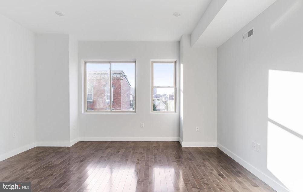 NORRIS SQUARE - Residential