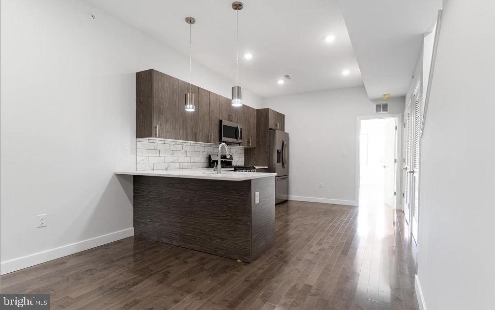 NORRIS SQUARE - Residential