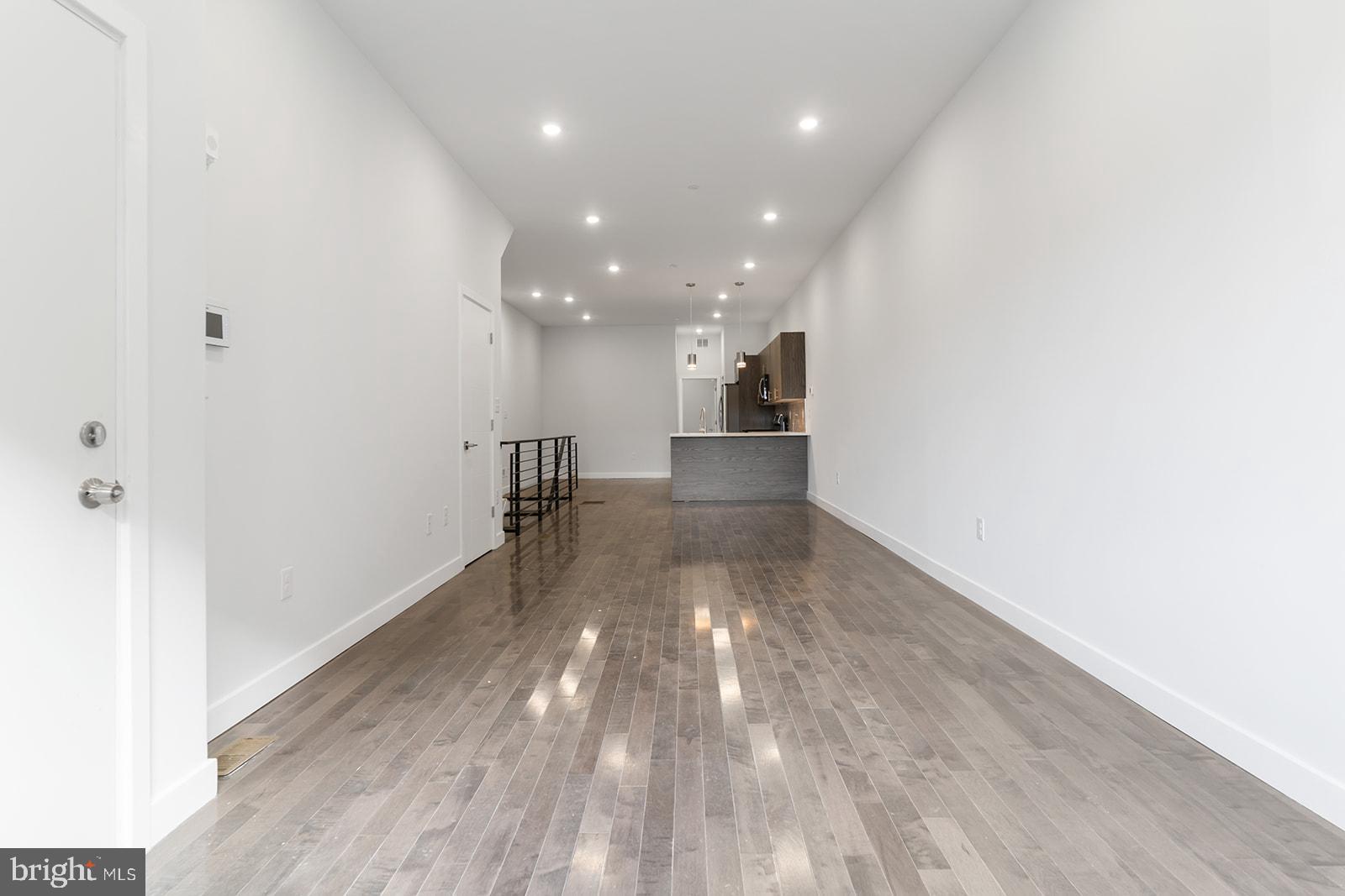 NORRIS SQUARE - Residential