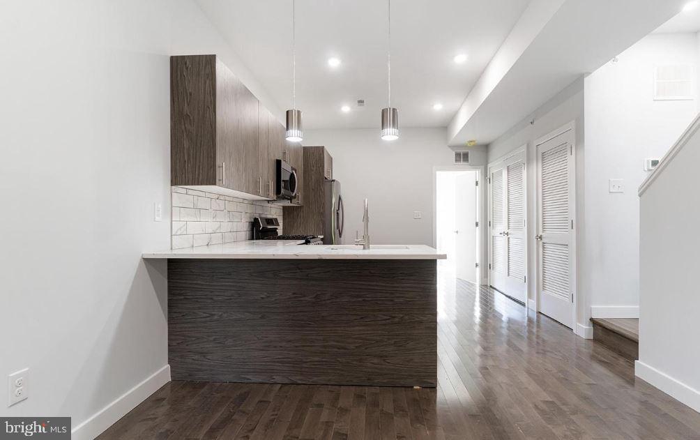 NORRIS SQUARE - Residential